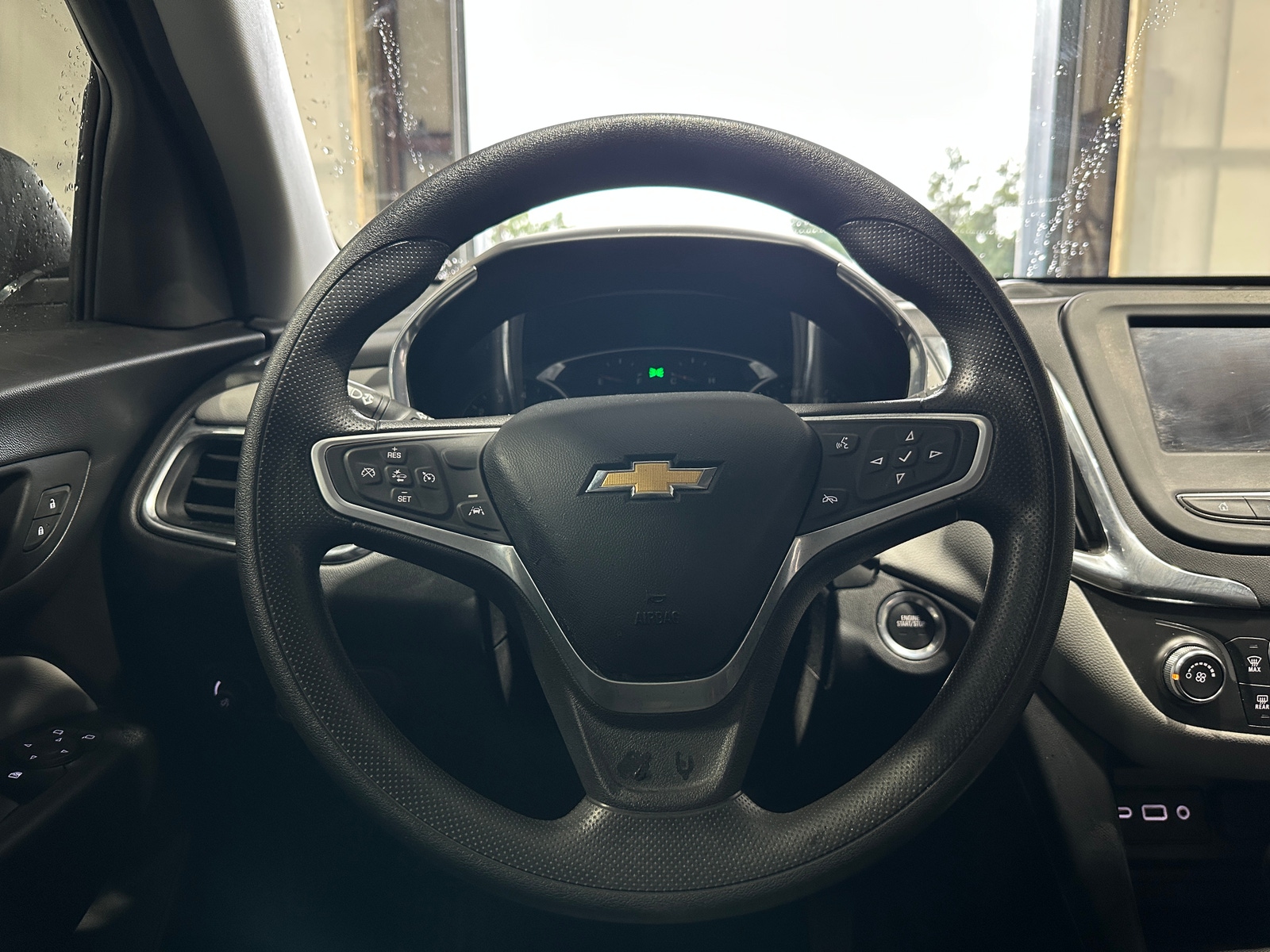 Thumbnail: 2022 Chevrolet Equinox - 5