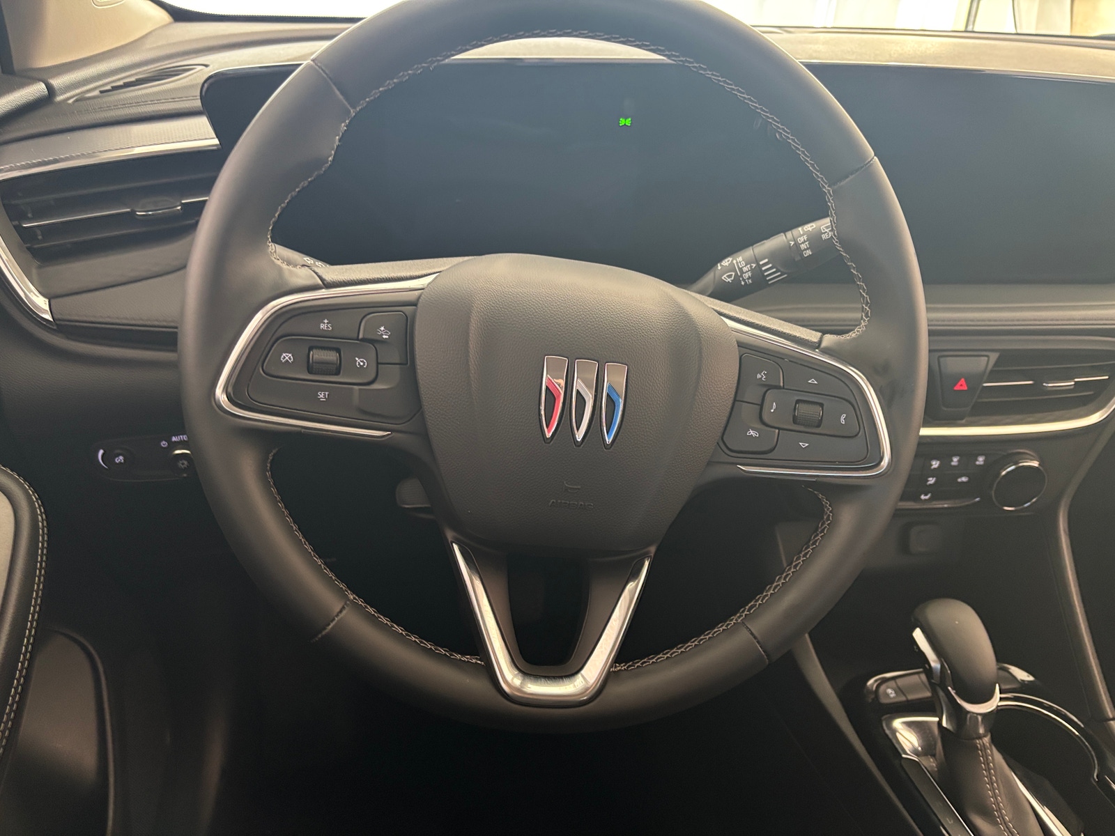 Thumbnail: 2025 Buick Encore GX - 4