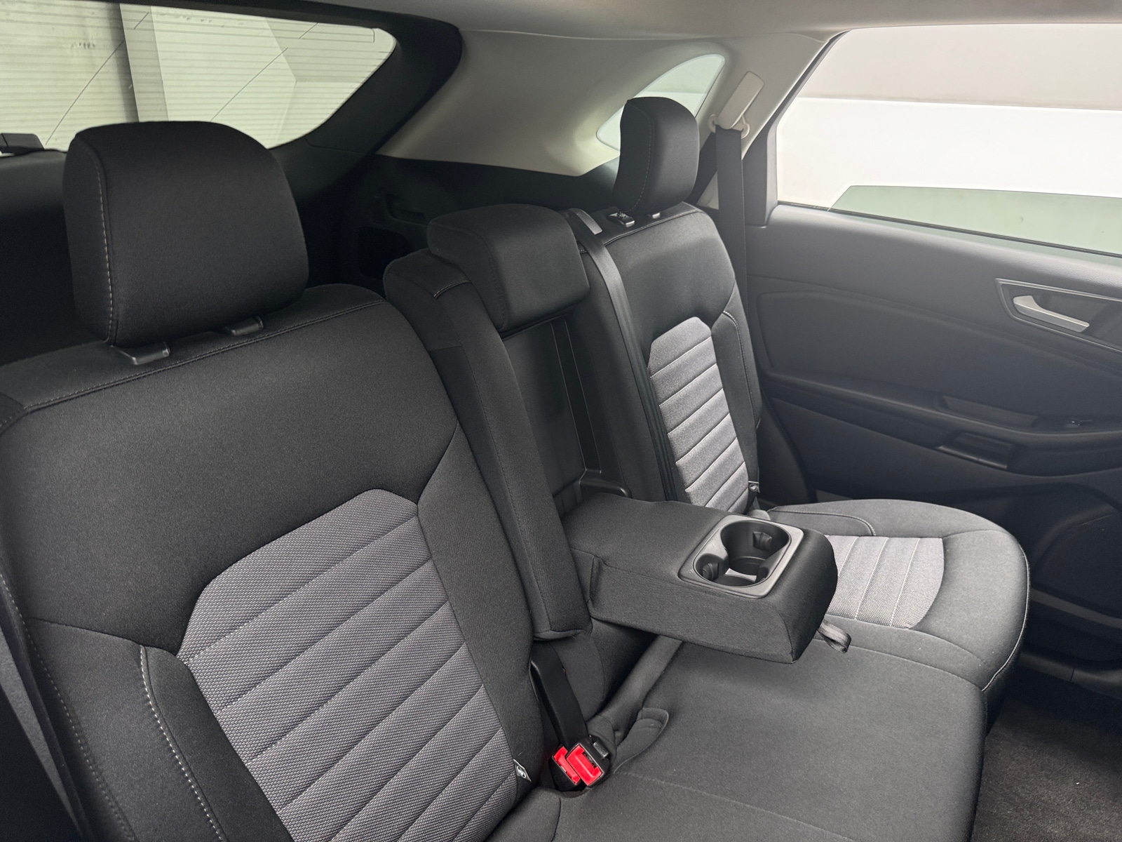 Thumbnail: 2020 Ford Edge - 6