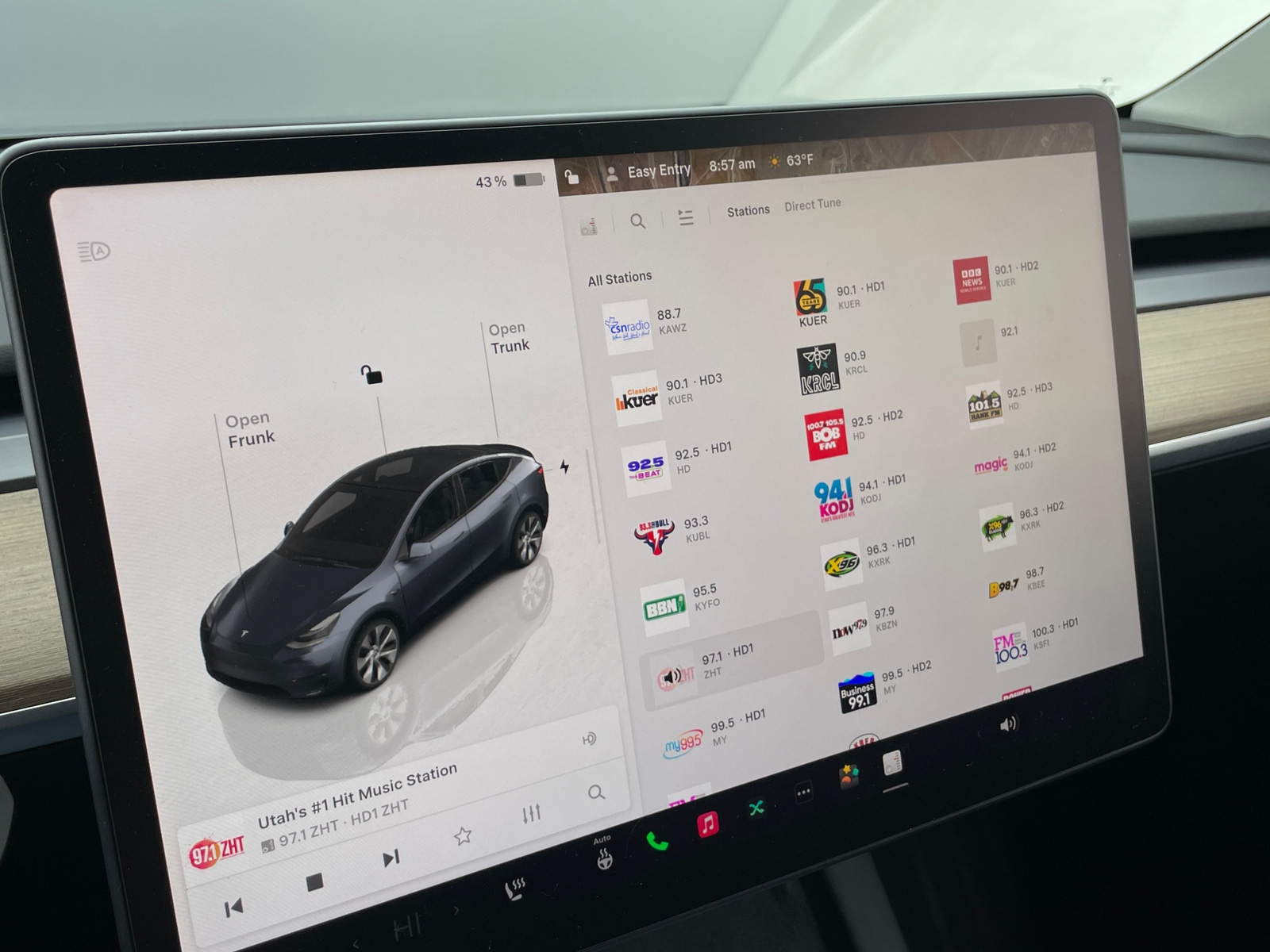 Thumbnail: 2023 Tesla Model Y - 3