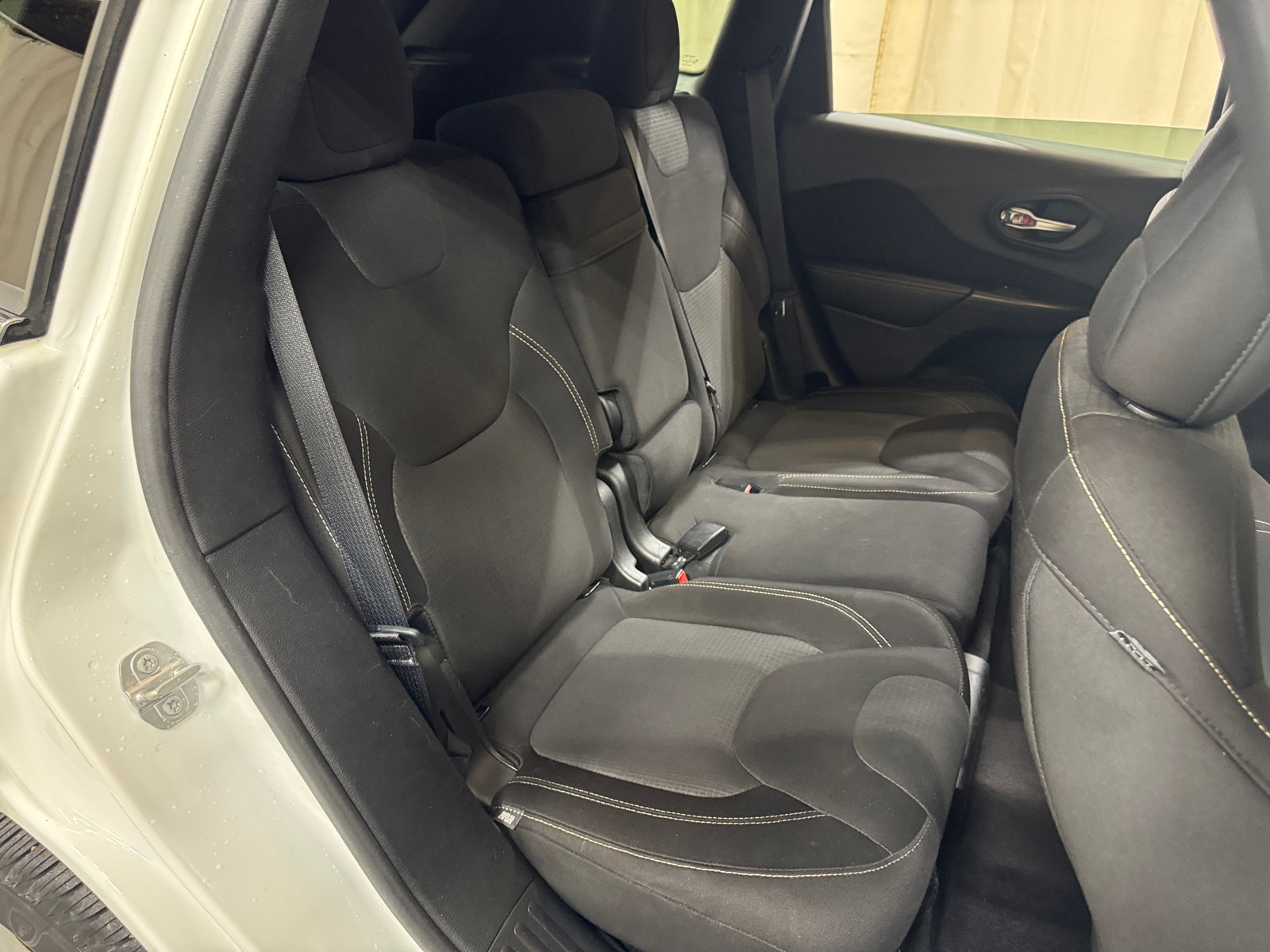 Thumbnail: 2016 Jeep Cherokee - 6