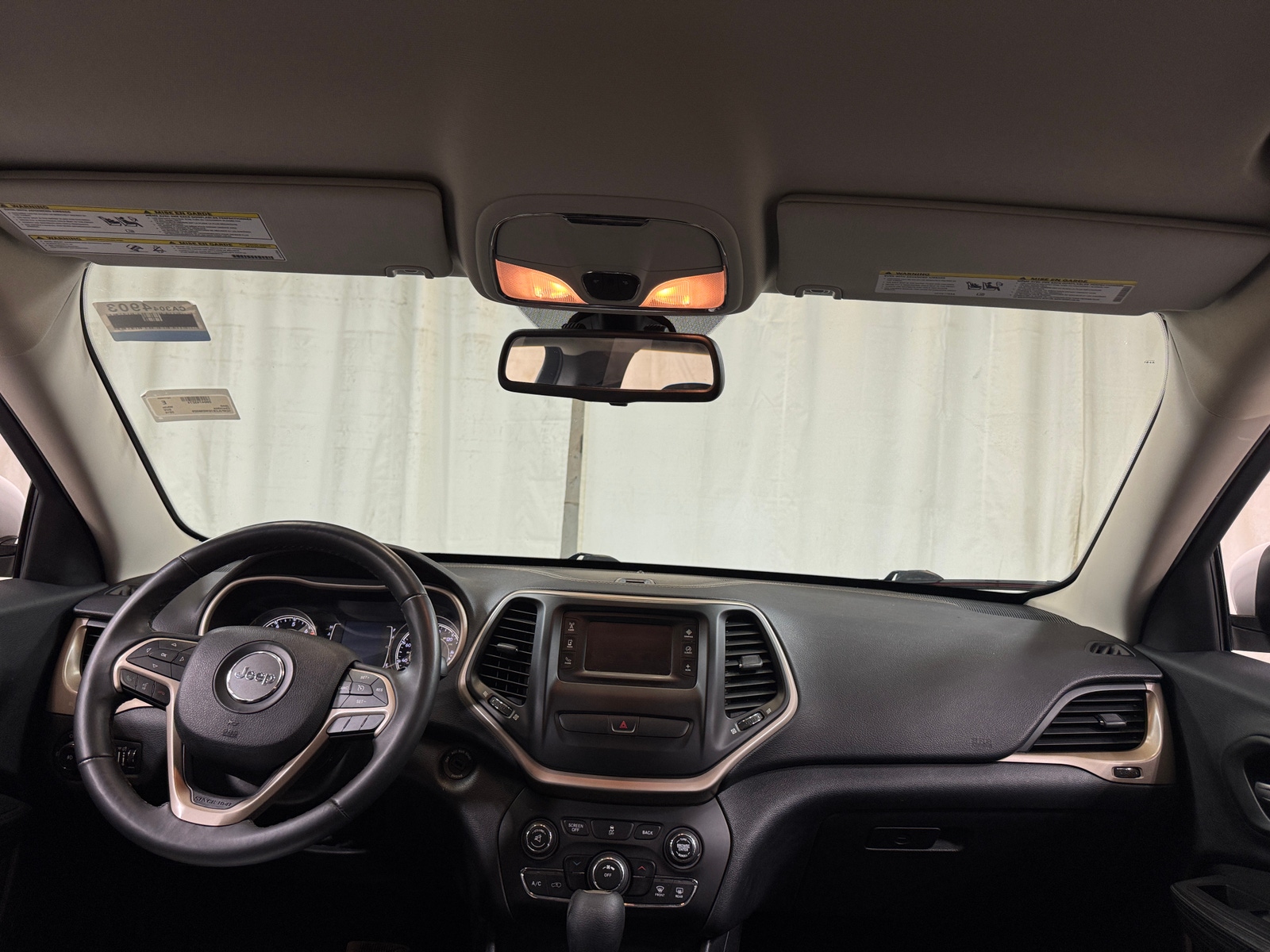 Thumbnail: 2016 Jeep Cherokee - 3