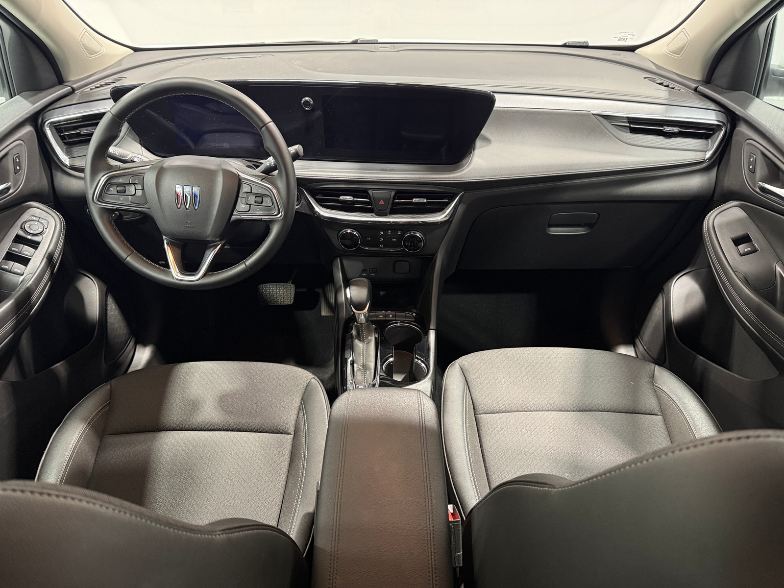 Thumbnail: 2025 Buick Encore GX - 2