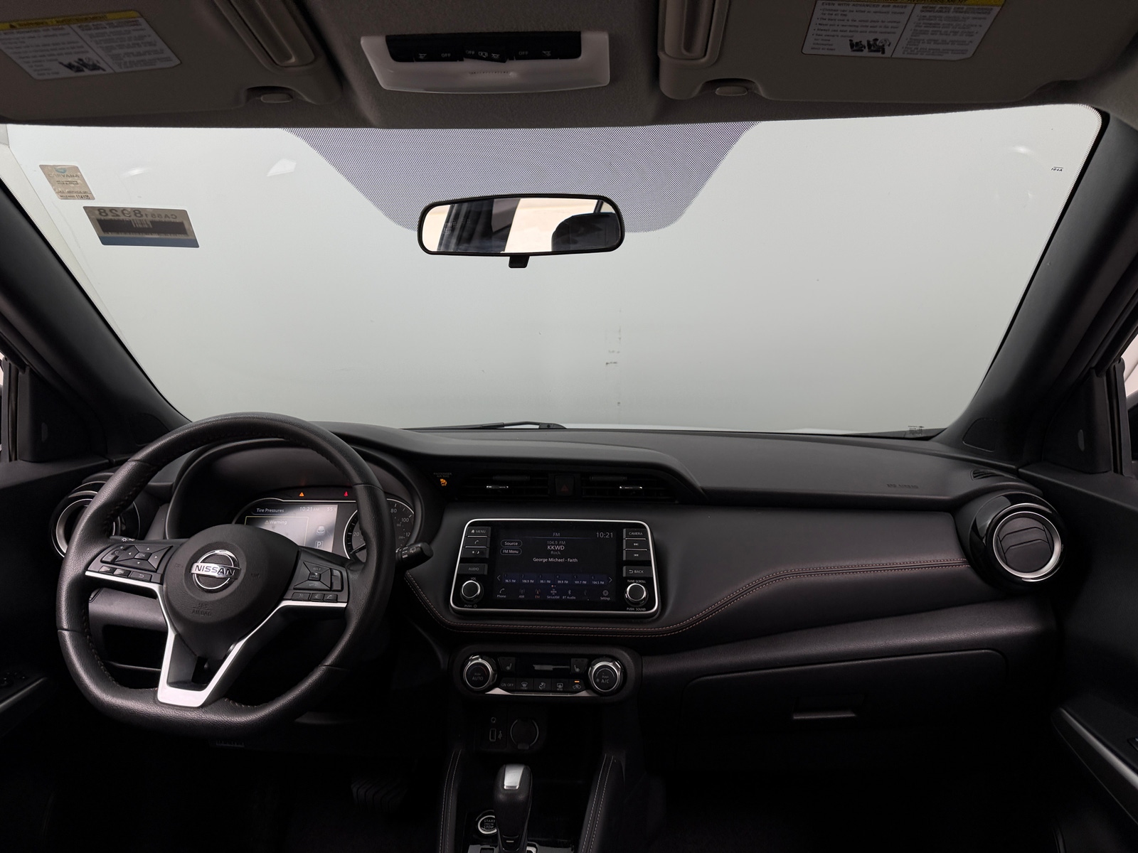 Thumbnail: 2019 Nissan Kicks - 3