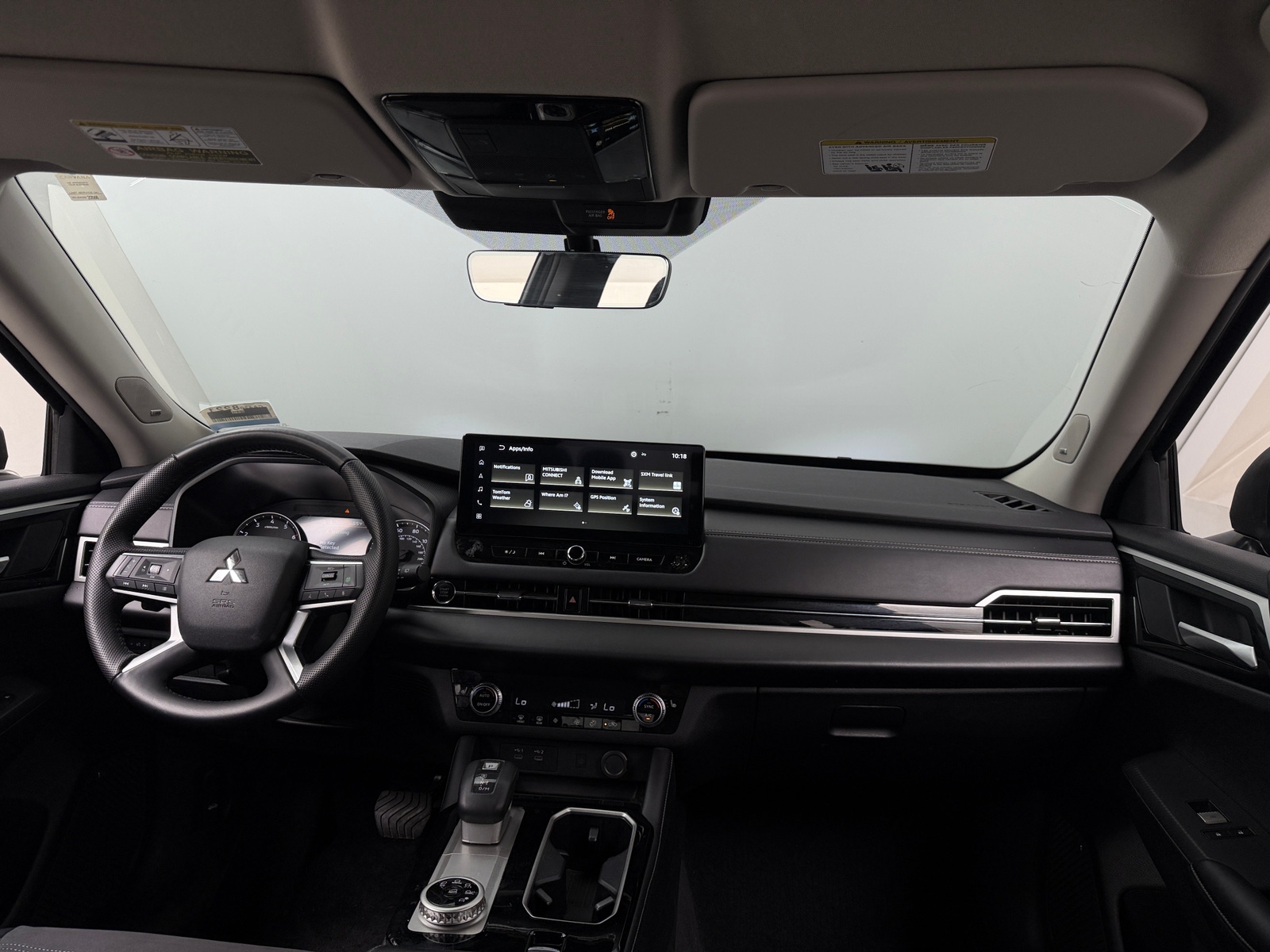 Thumbnail: 2025 Mitsubishi Outlander - 2