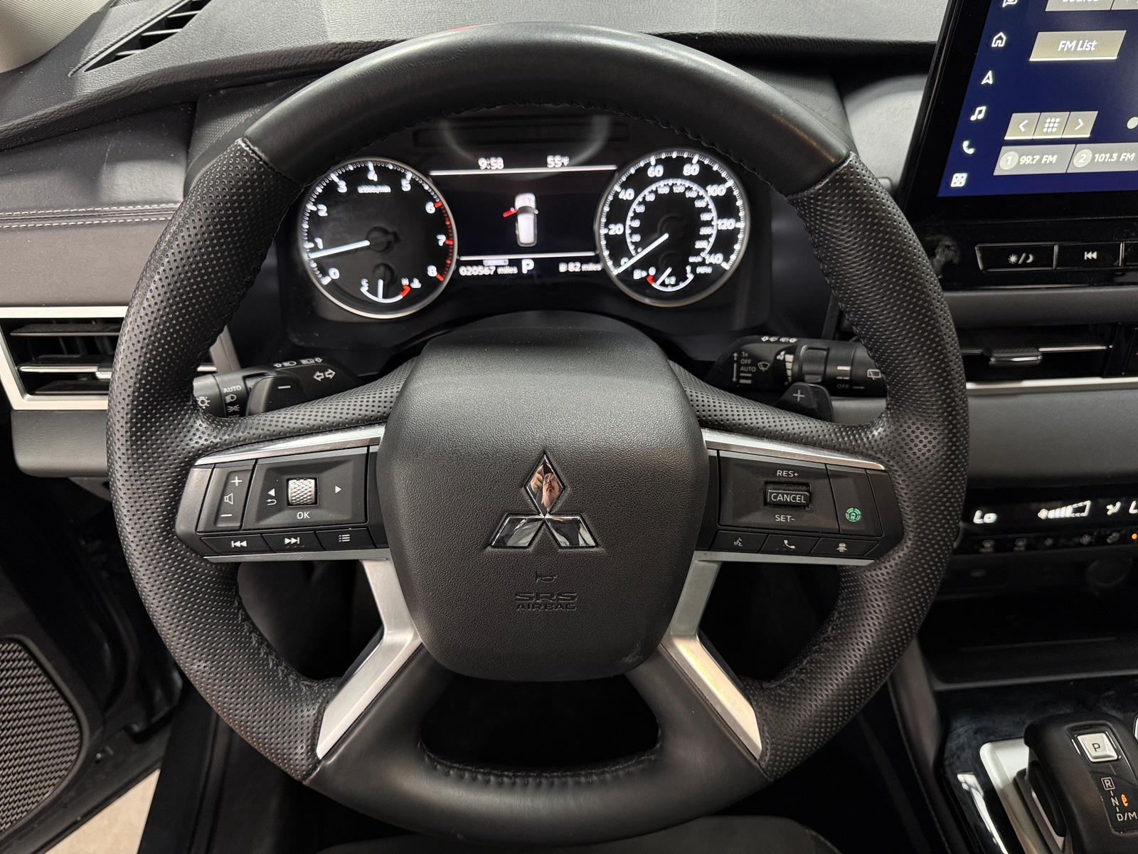 Thumbnail: 2025 Mitsubishi Outlander - 4
