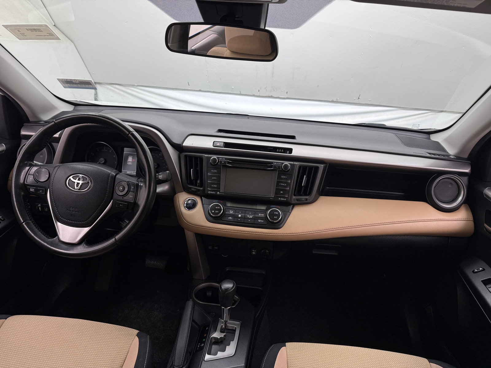 Thumbnail: 2018 Toyota RAV4 - 3