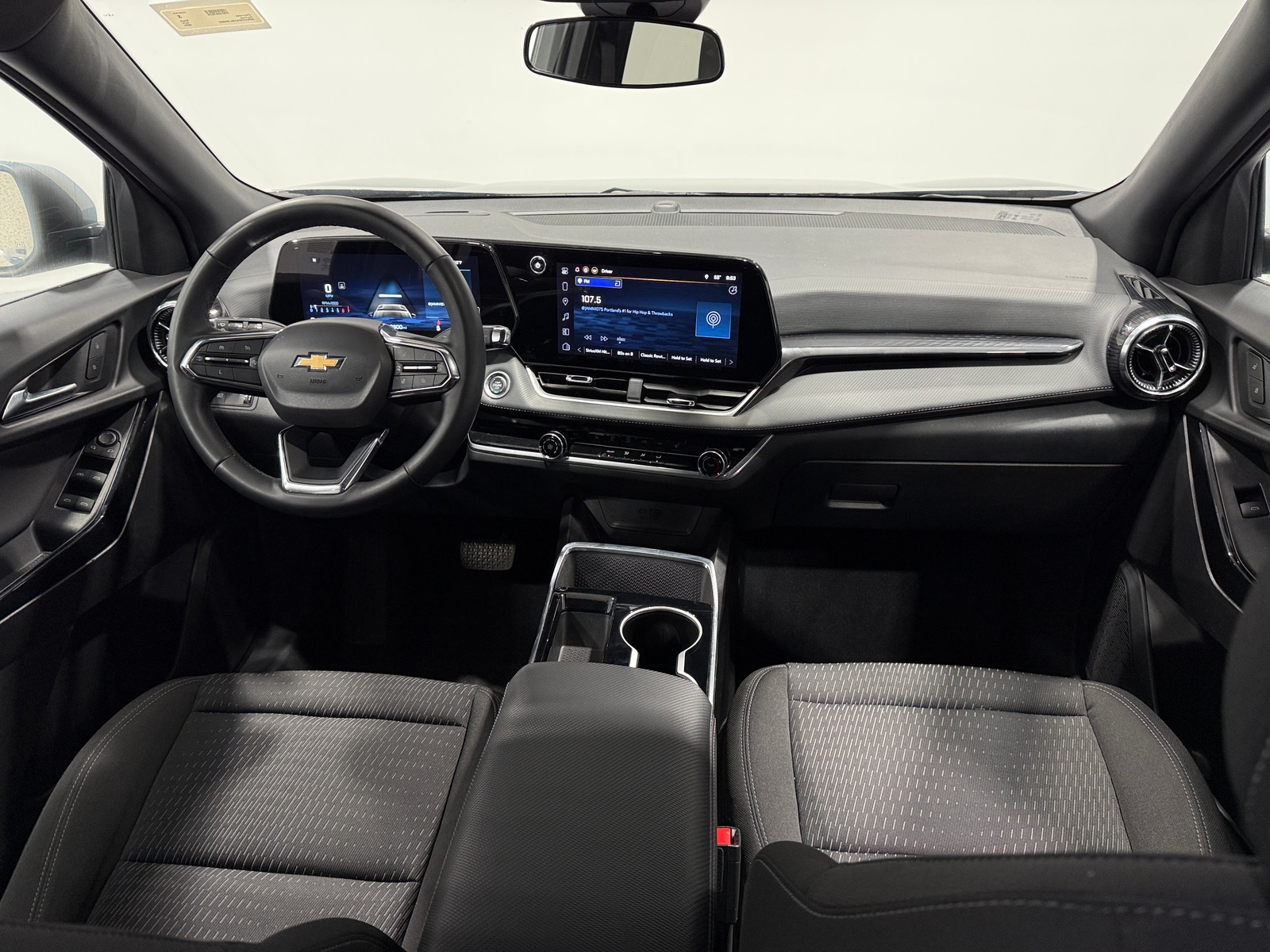 Thumbnail: 2025 Chevrolet Equinox - 3