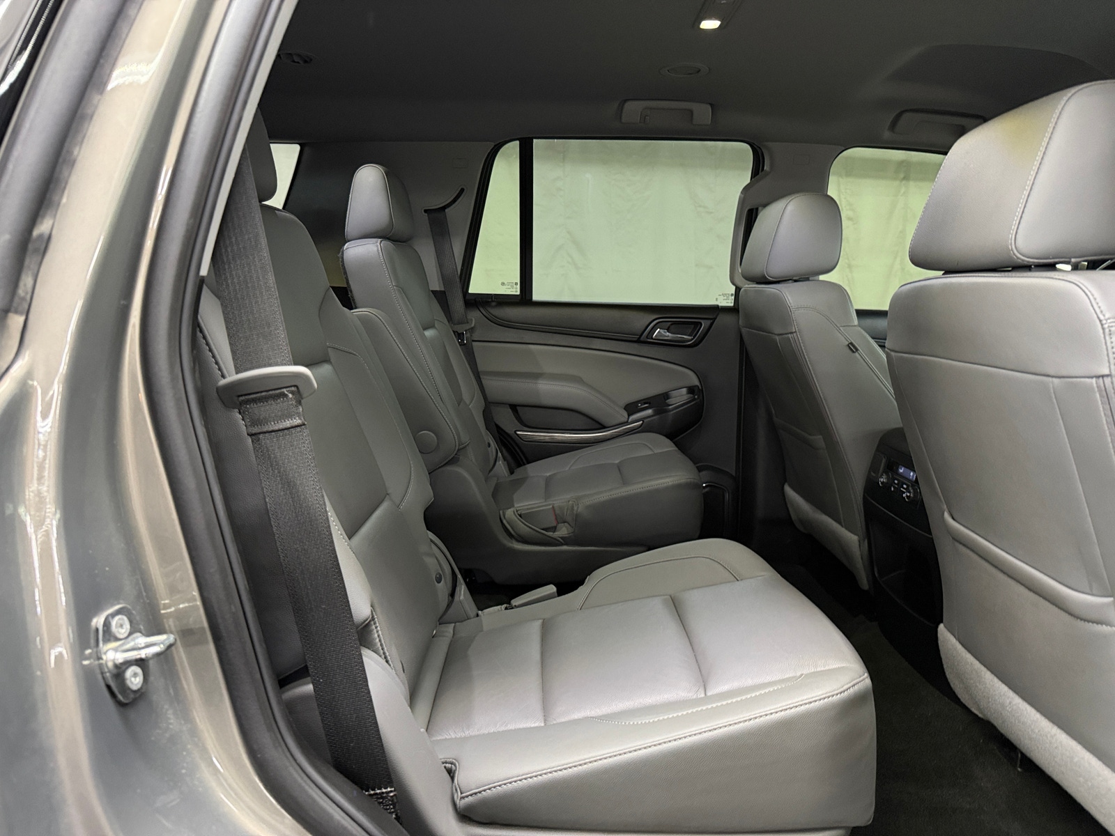 Thumbnail: 2018 Chevrolet Tahoe - 5