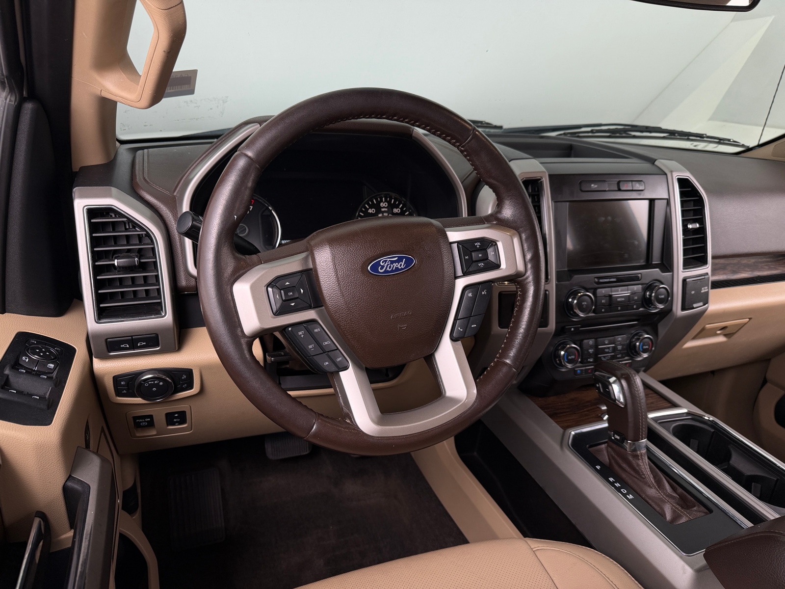 Thumbnail: 2018 Ford Econoline - 4