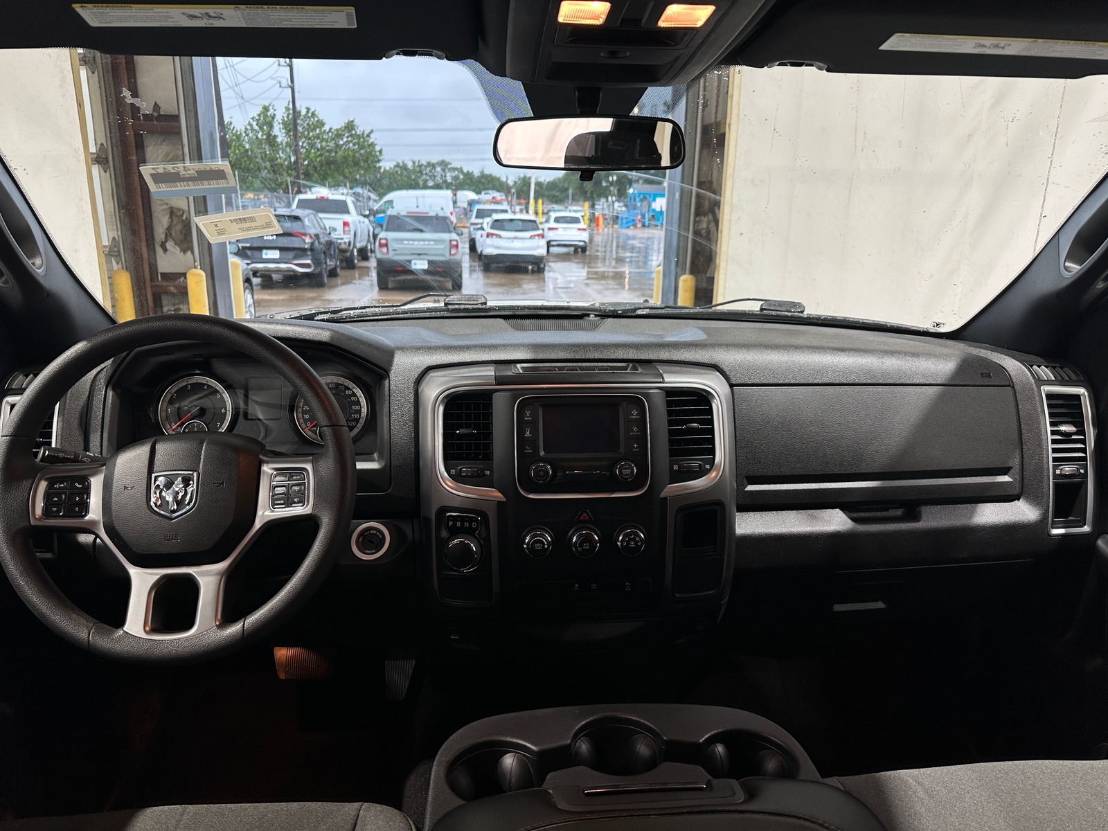 Thumbnail: 2024 RAM 1500 Classic - 3