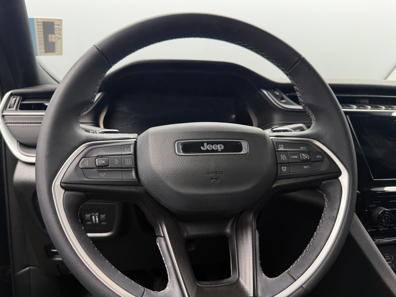 Thumbnail: 2025 Jeep Grand Cherokee L - 5