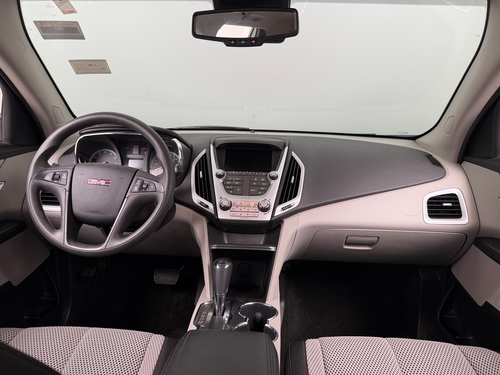Thumbnail: 2017 GMC Terrain - 3