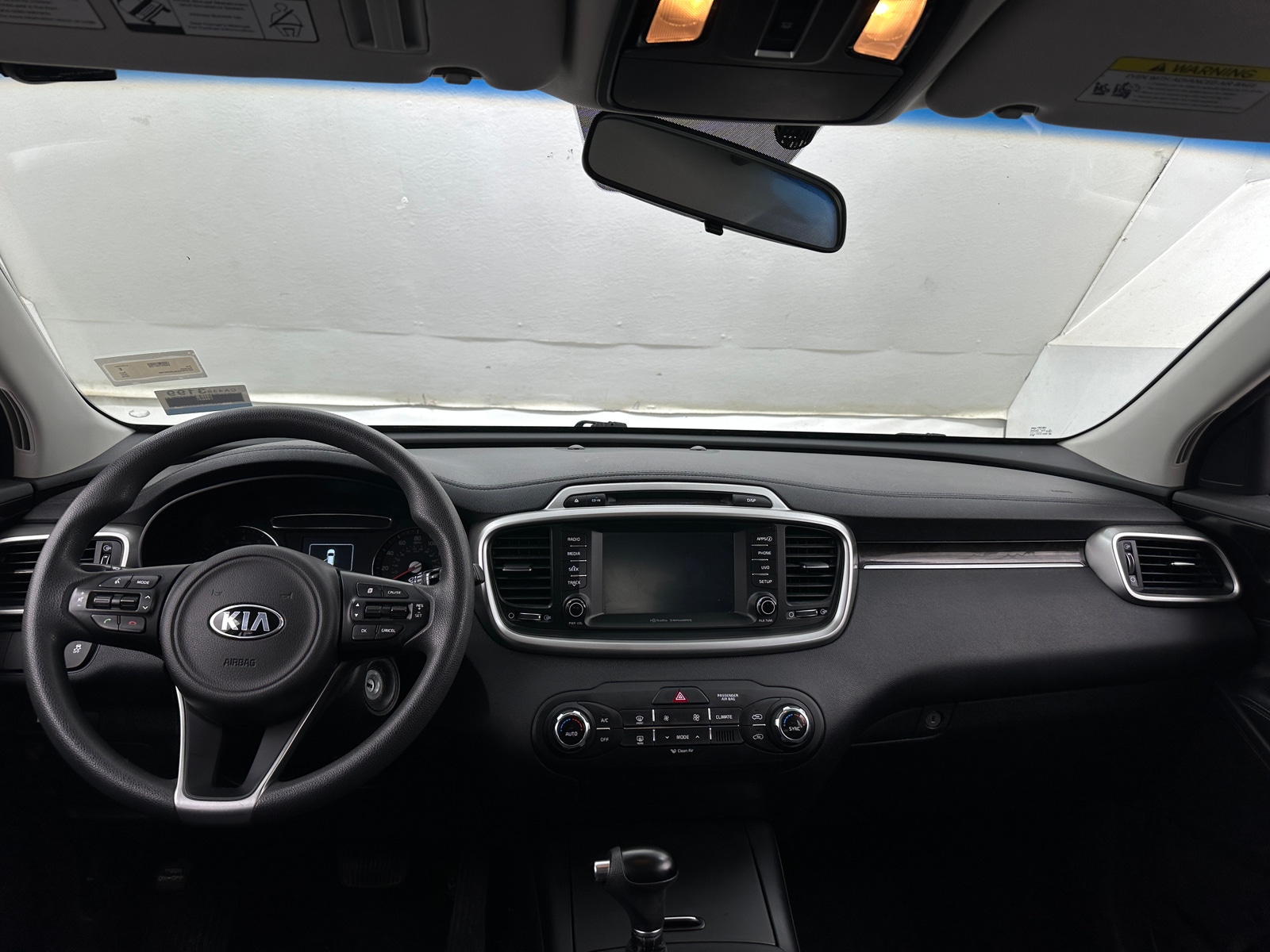 Thumbnail: 2018 Kia Sorento - 3