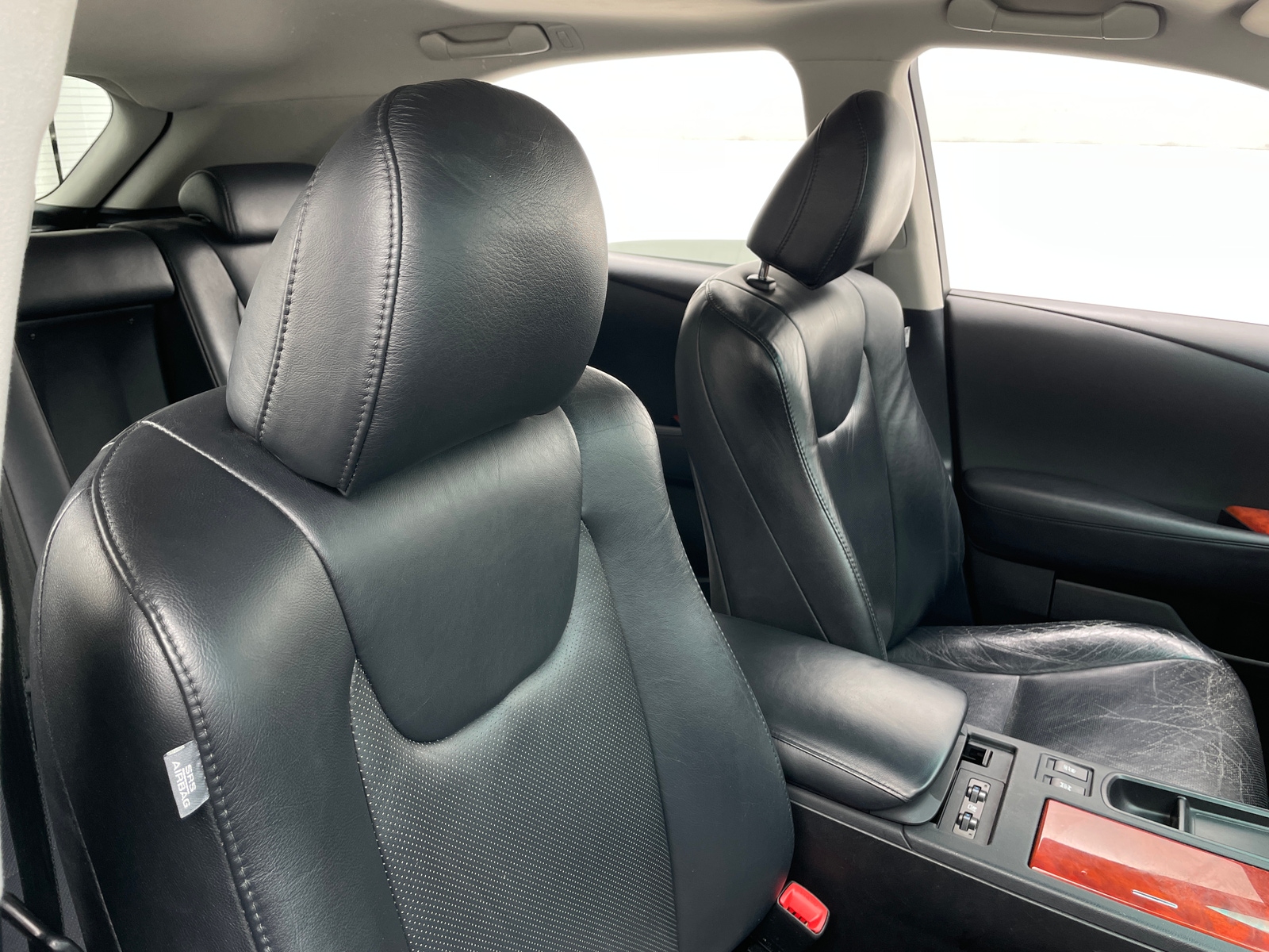 Thumbnail: 2010 Lexus RX - 2