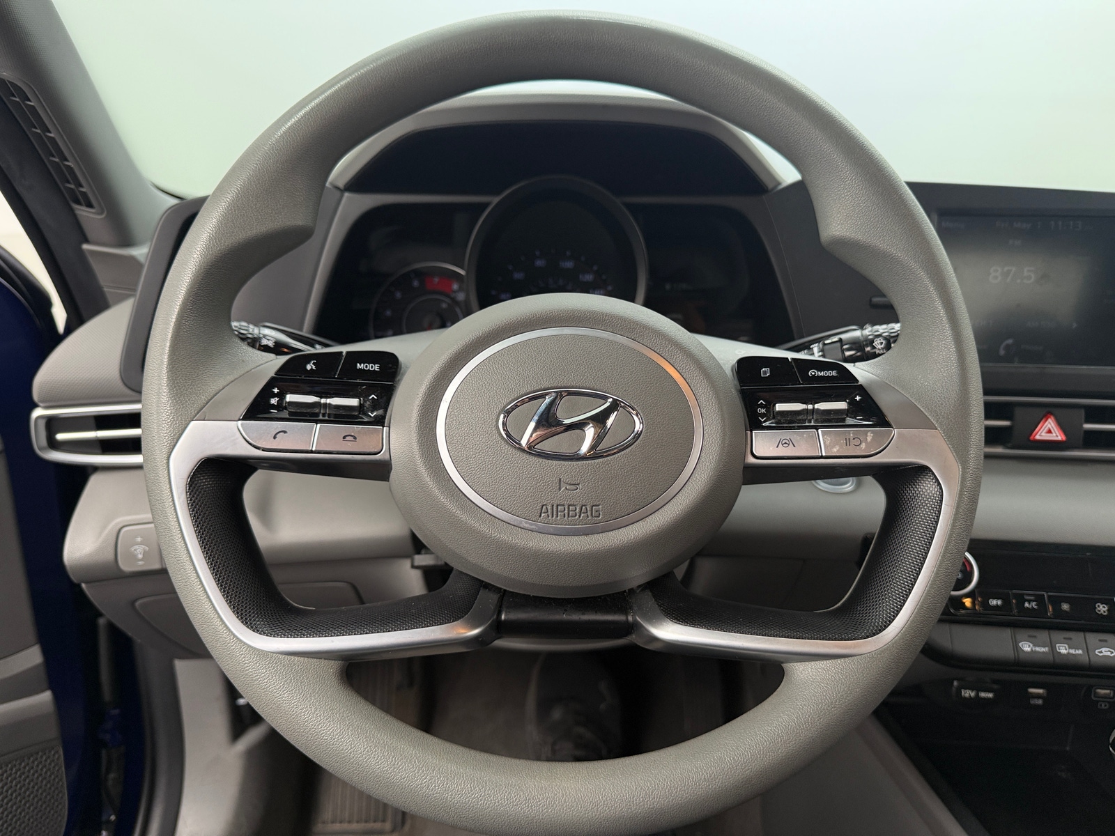 Thumbnail: 2023 Hyundai Elantra - 5