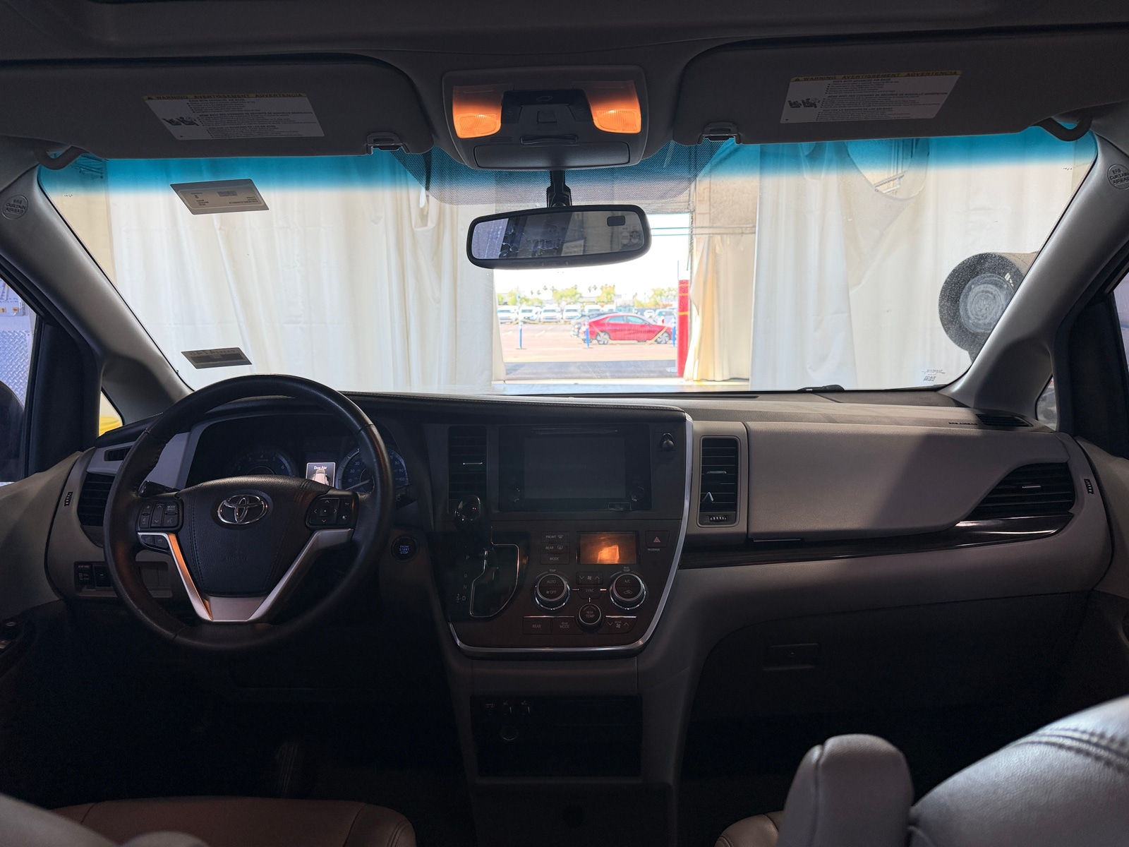 Thumbnail: 2015 Toyota Sienna - 2