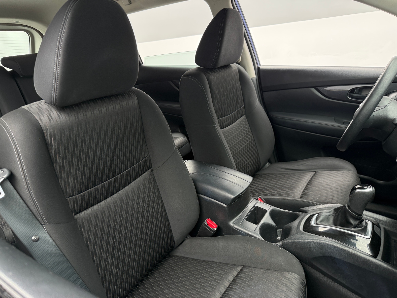 Thumbnail: 2019 Nissan Rogue - 2