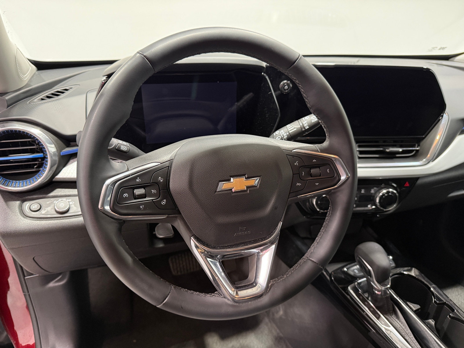 Thumbnail: 2025 Chevrolet Trax - 5