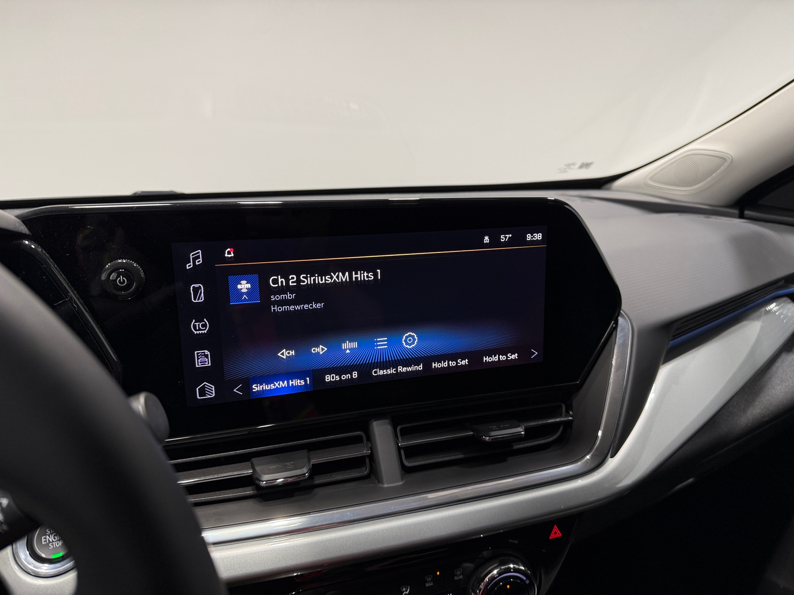 Thumbnail: 2025 Chevrolet Trax - 4