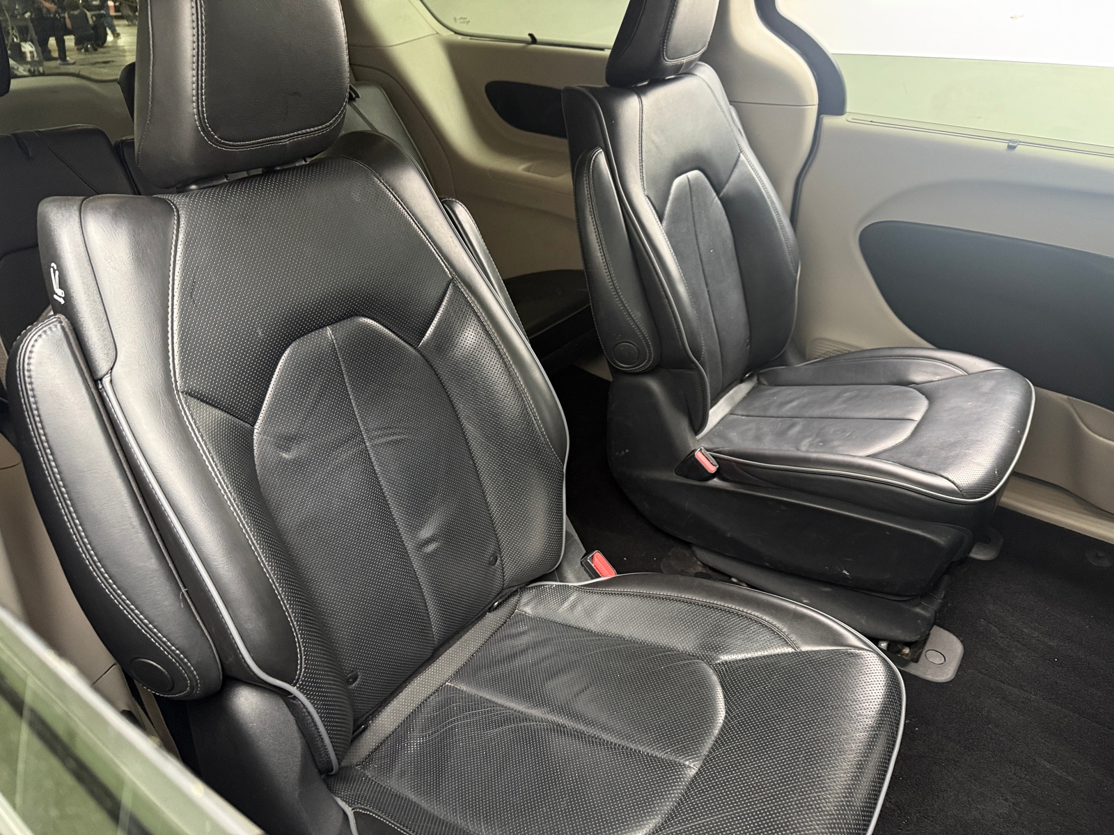 Thumbnail: 2020 Chrysler Pacifica - 5