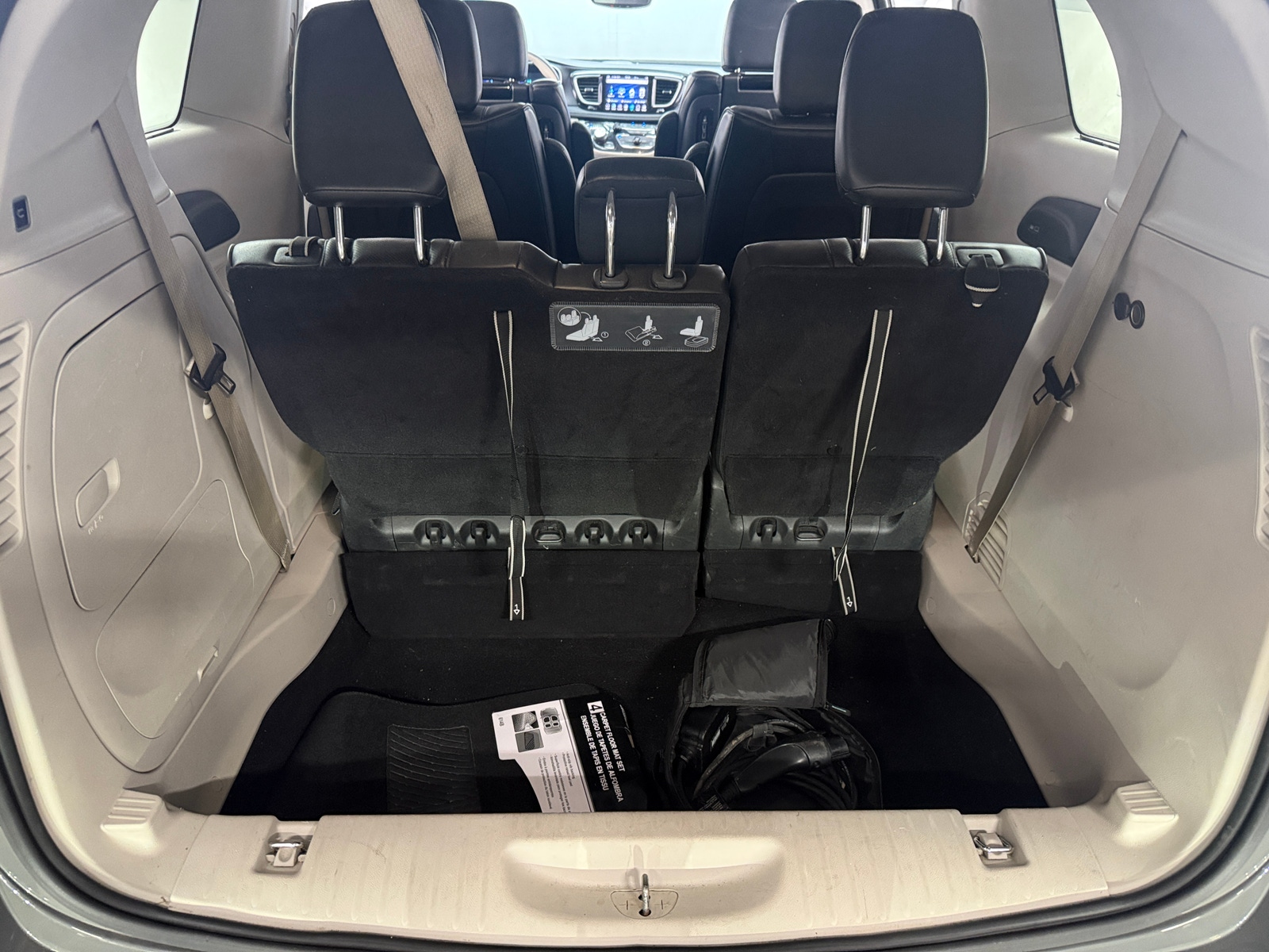 Thumbnail: 2020 Chrysler Pacifica - 6
