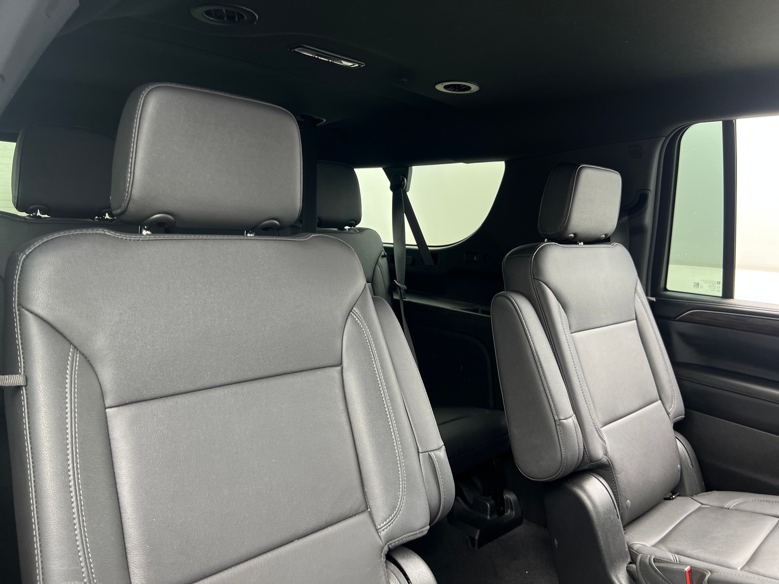 Thumbnail: 2022 Chevrolet Suburban - 5