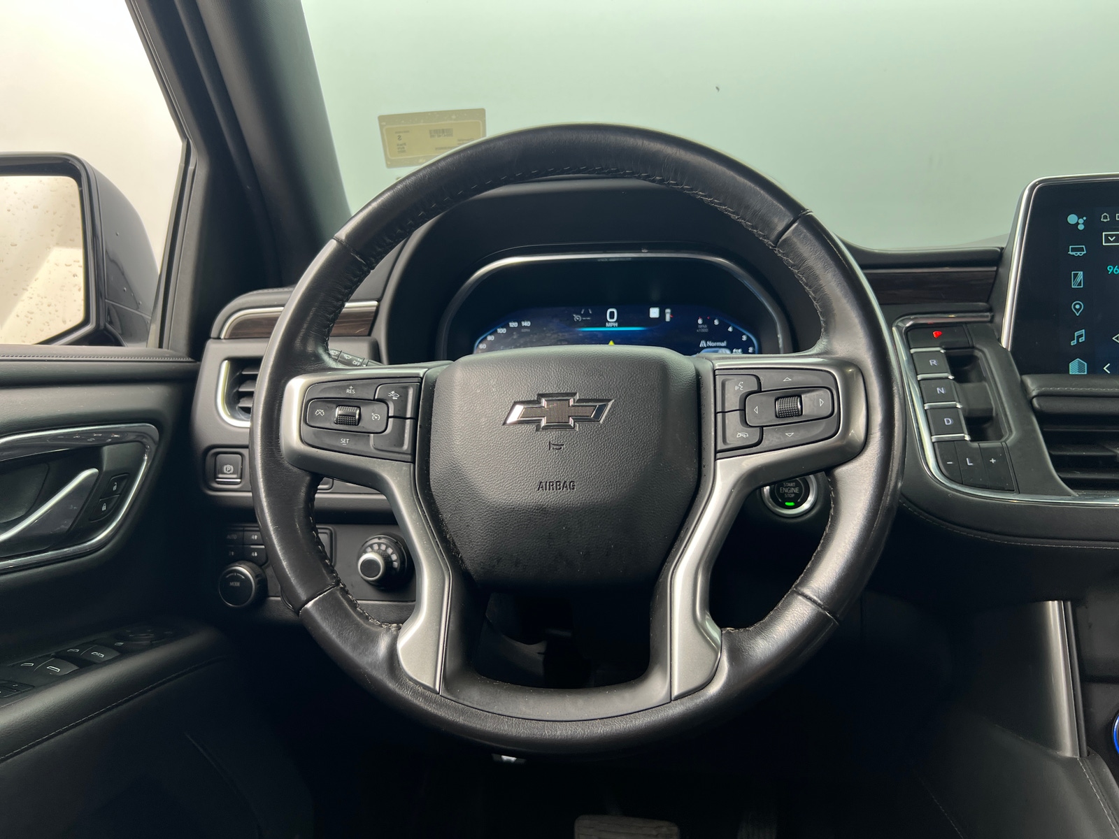 Thumbnail: 2022 Chevrolet Suburban - 4
