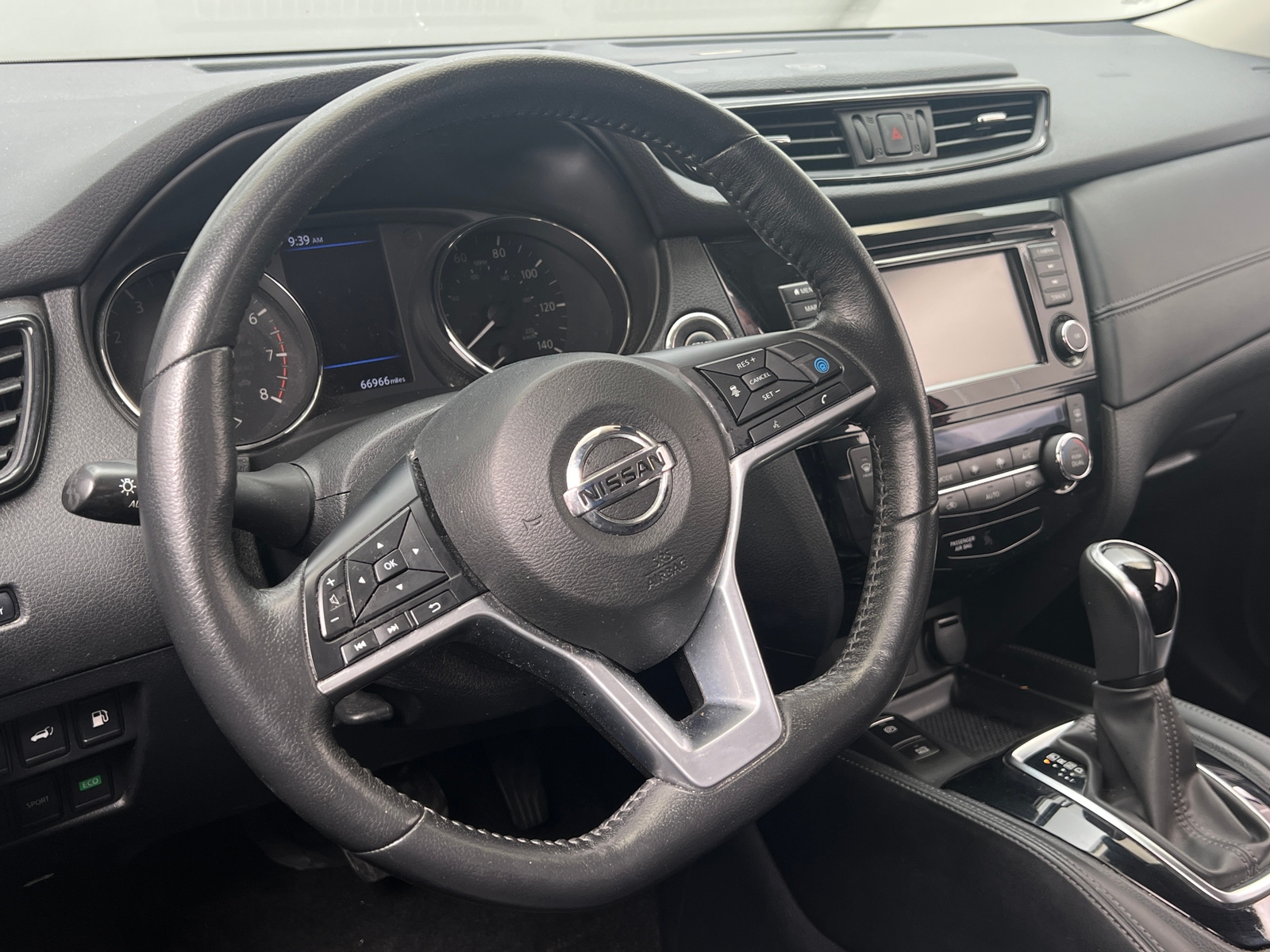 Thumbnail: 2019 Nissan Rogue - 4