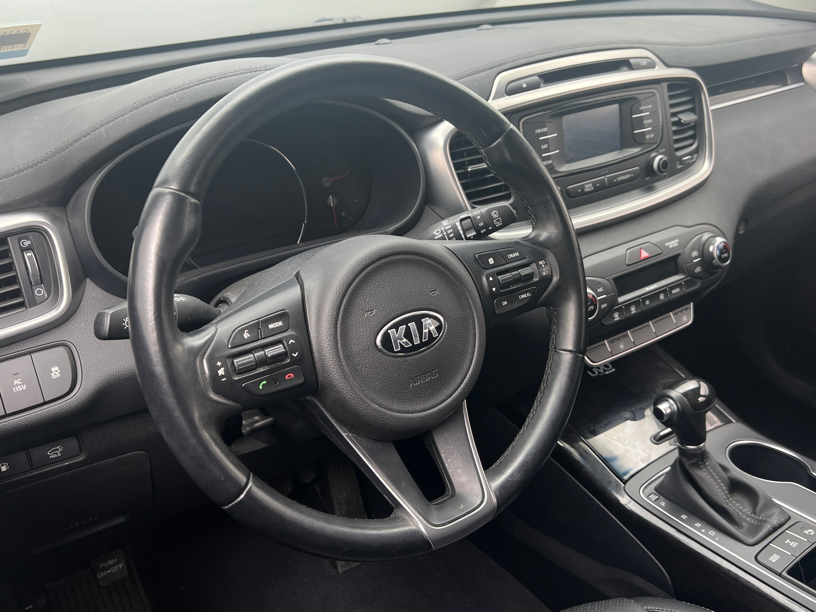 Thumbnail: 2016 Kia Sorento - 4