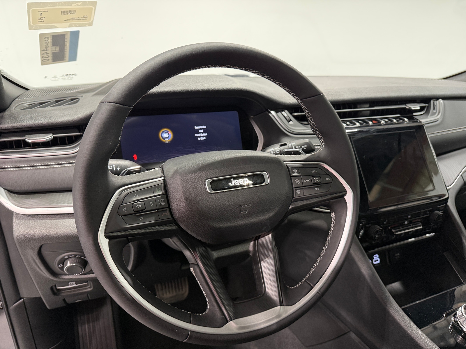 Thumbnail: 2025 Jeep Grand Cherokee - 5