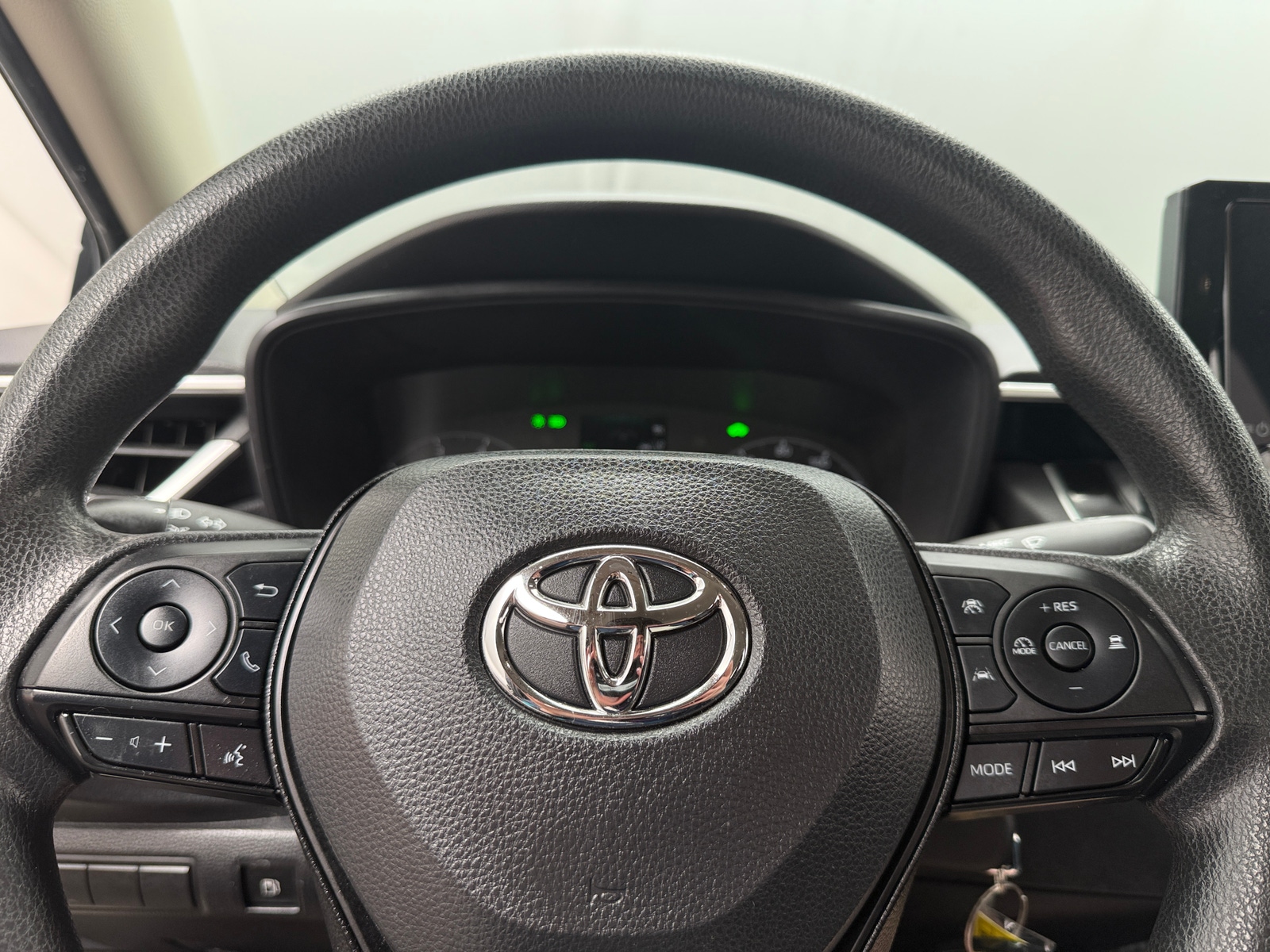 Thumbnail: 2023 Toyota Corolla - 5
