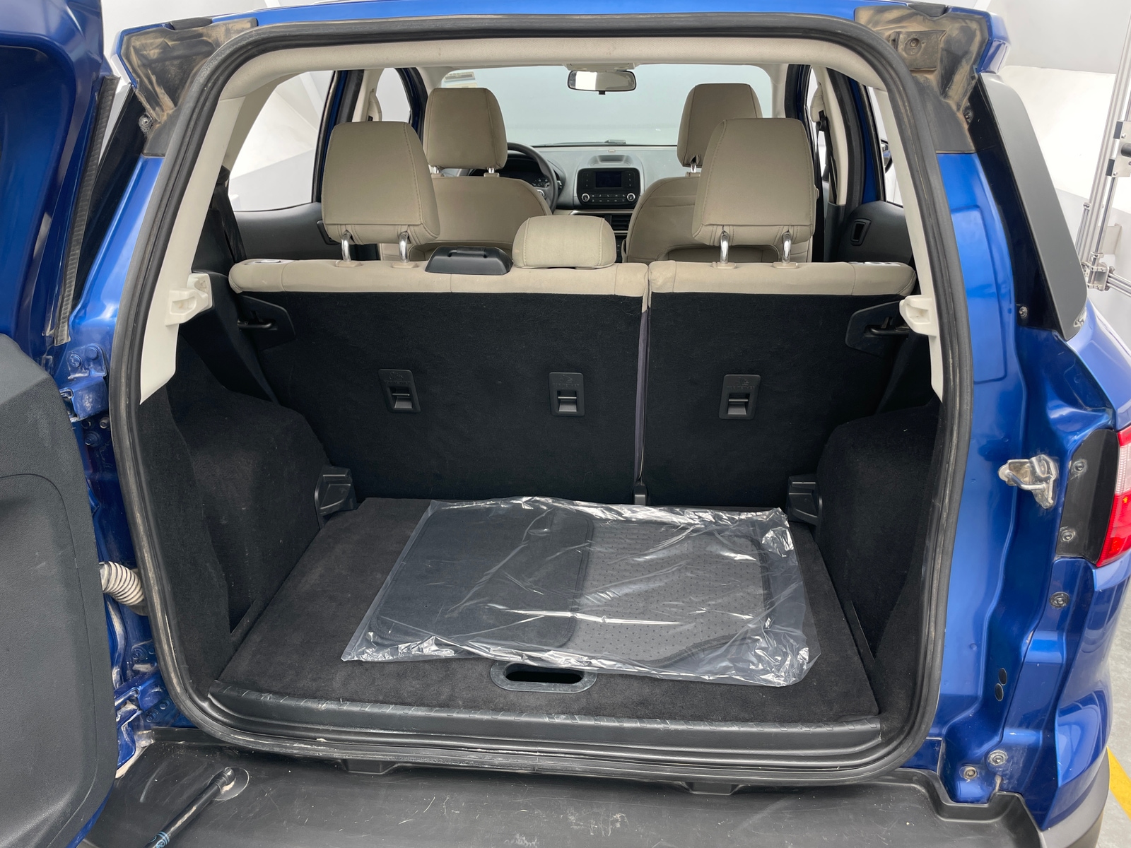 Thumbnail: 2018 Ford EcoSport - 7