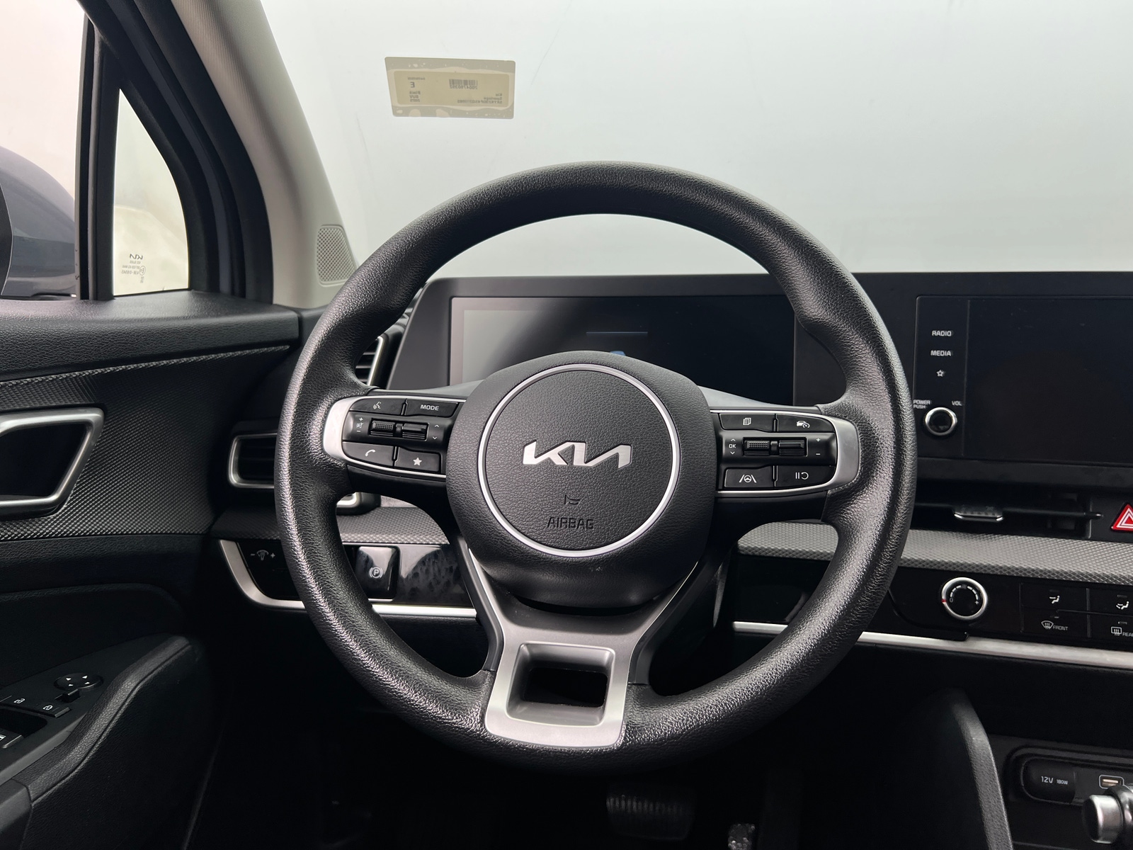 Thumbnail: 2025 Kia Sportage - 5