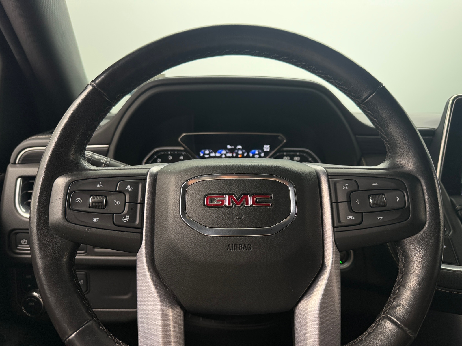 Thumbnail: 2021 GMC Yukon - 4