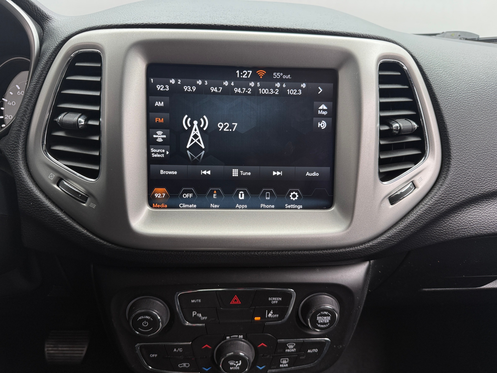 Thumbnail: 2021 Jeep Compass - 3