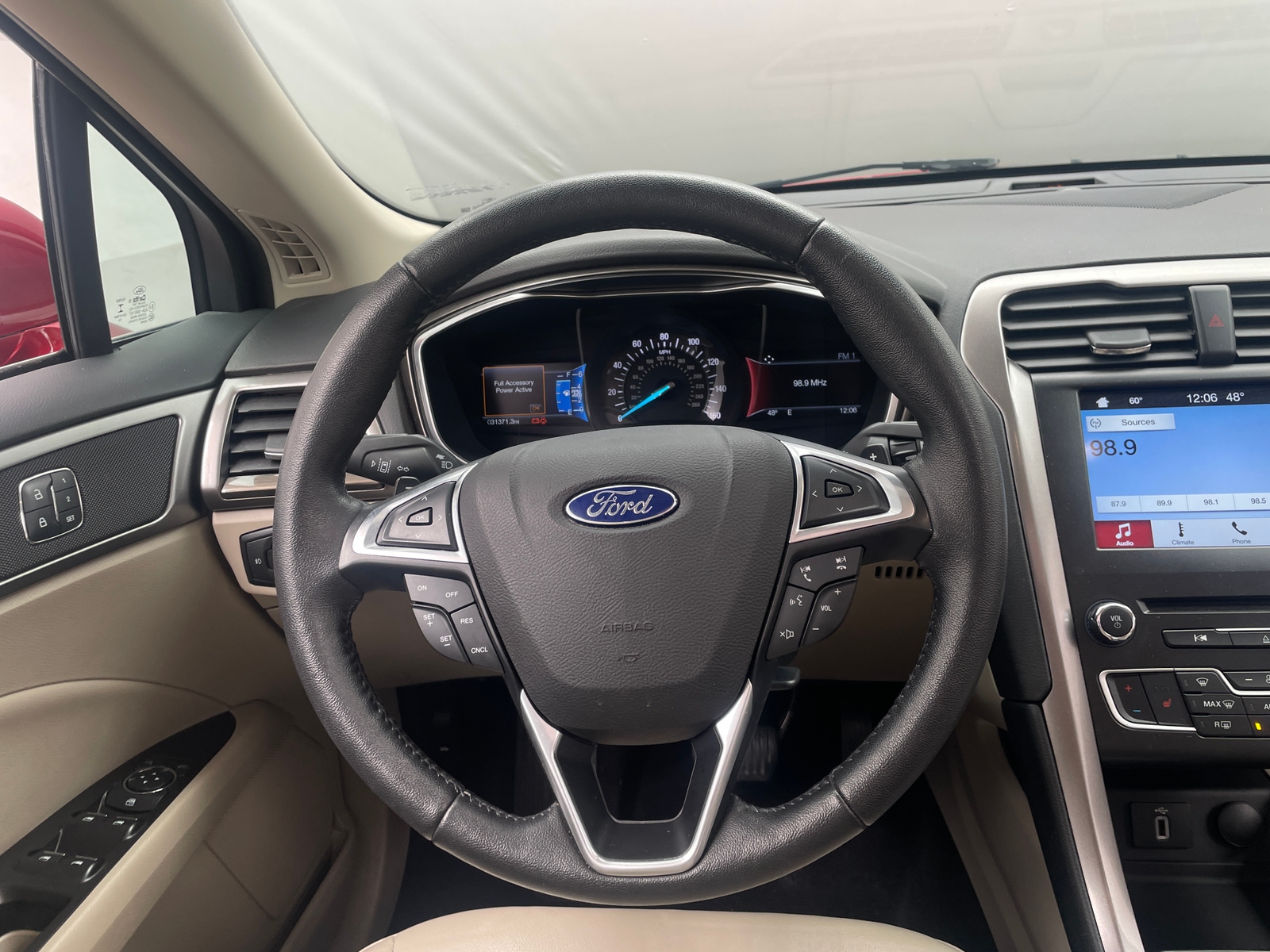 Thumbnail: 2017 Ford Fusion - 4