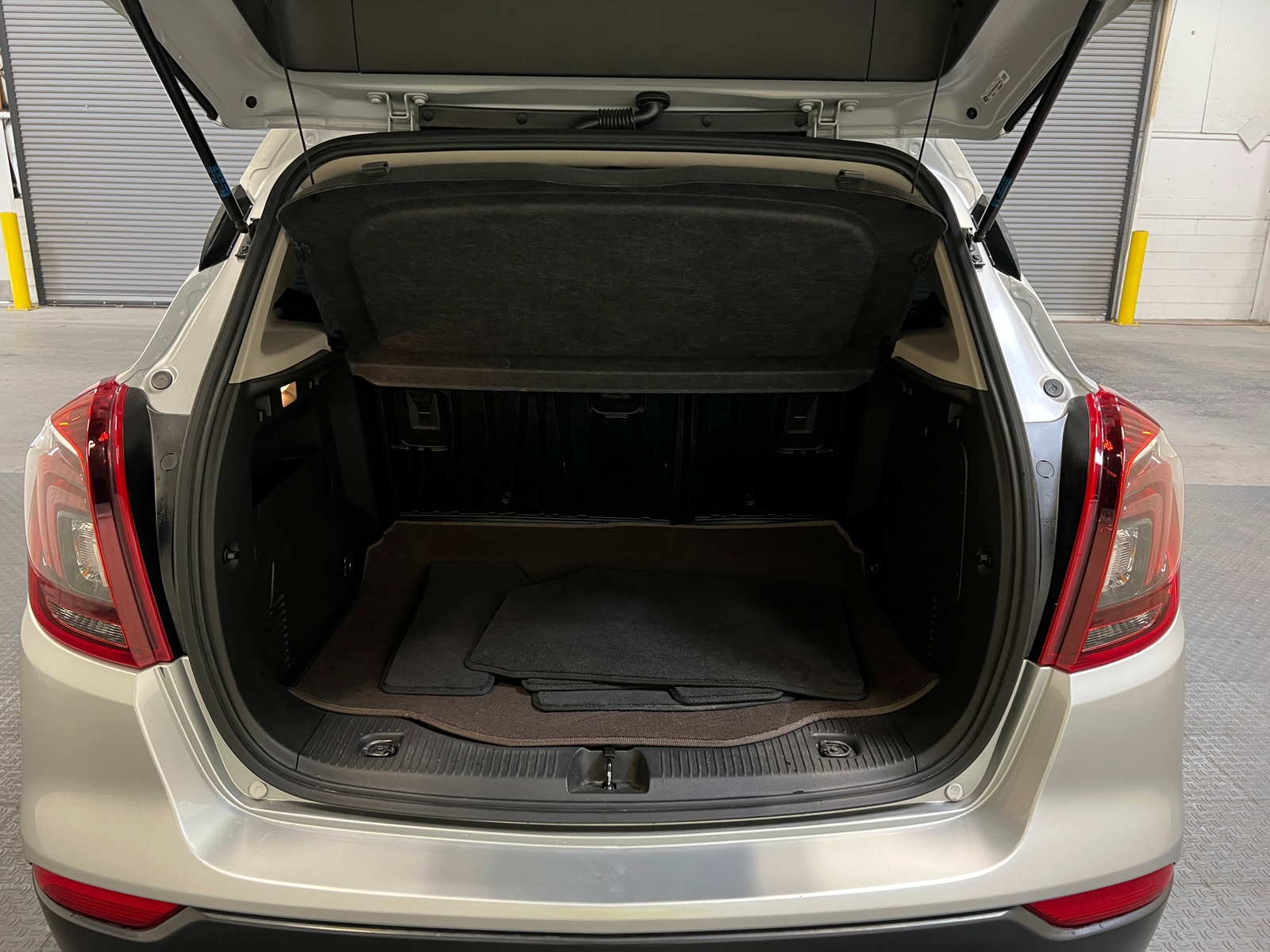 Thumbnail: 2017 Buick Encore - 6
