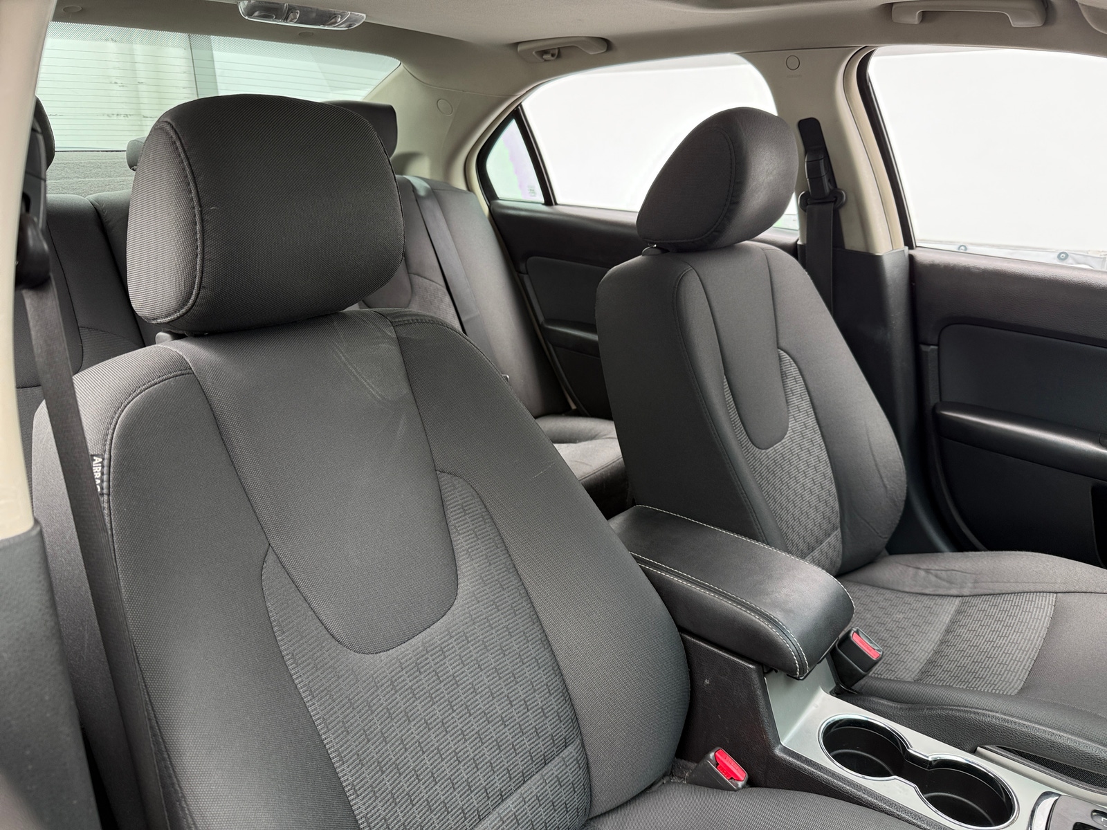 Thumbnail: 2011 Ford Fusion - 2