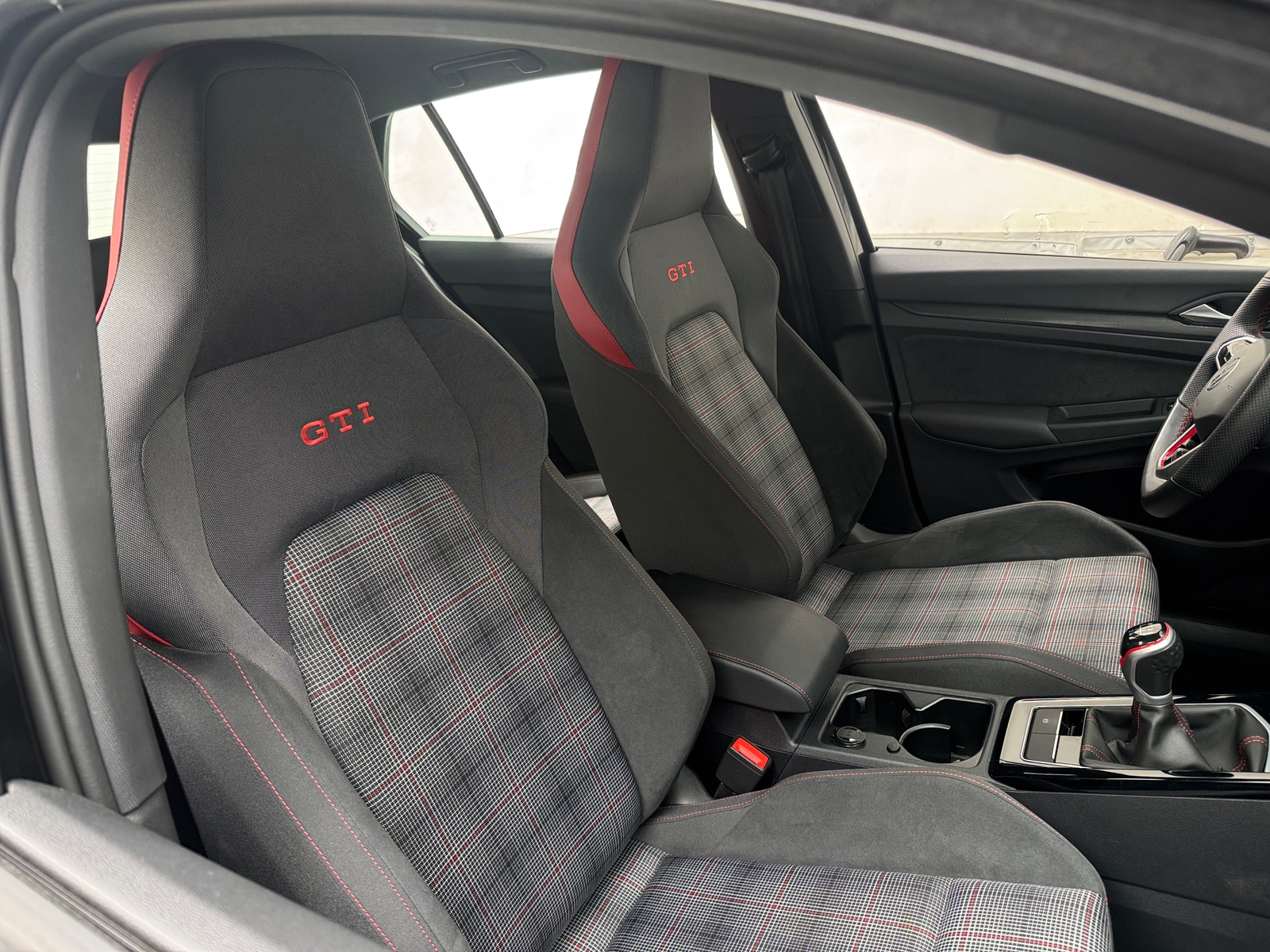 Thumbnail: 2024 Volkswagen Golf - 2