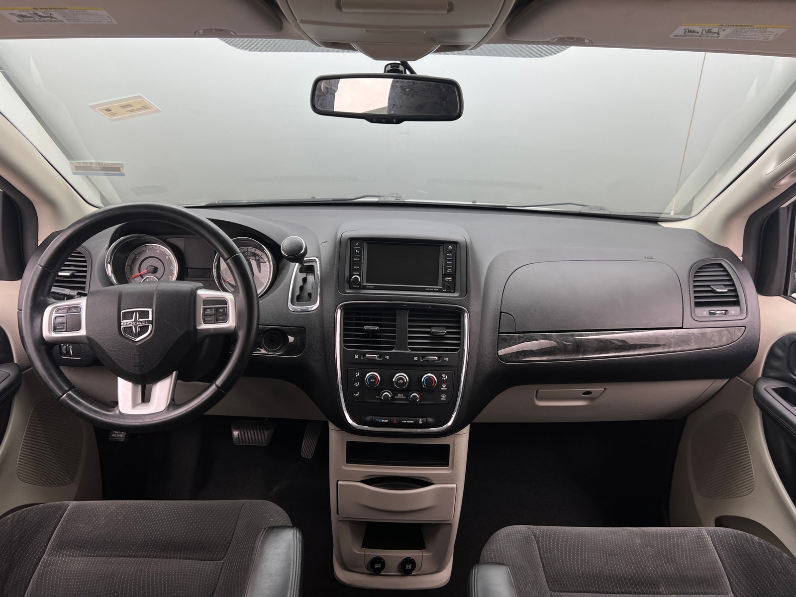 Thumbnail: 2017 Dodge Grand Caravan - 3