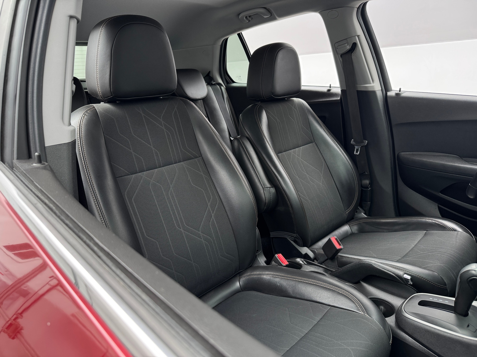 Thumbnail: 2018 Chevrolet Trax - 2