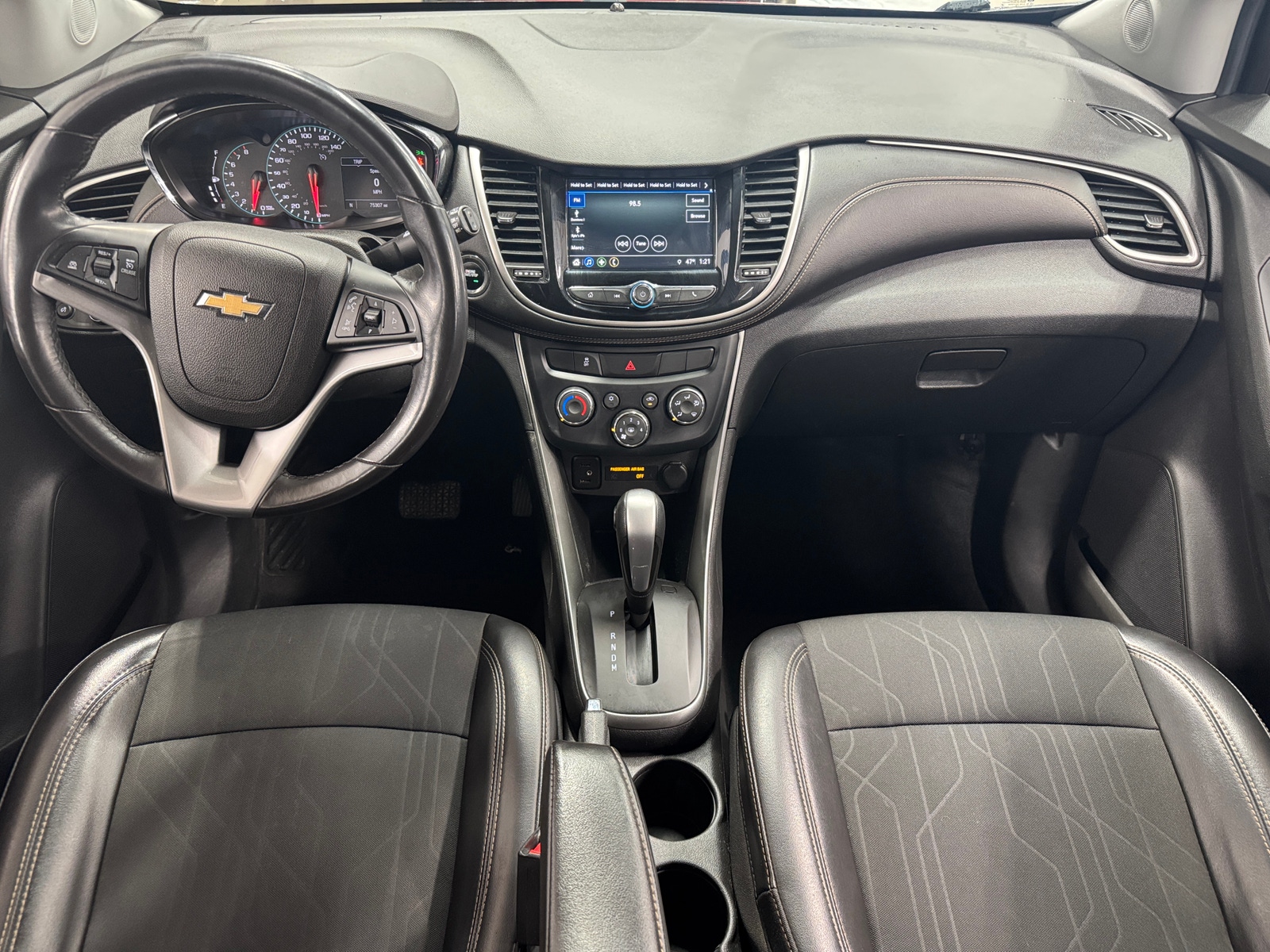 Thumbnail: 2018 Chevrolet Trax - 3