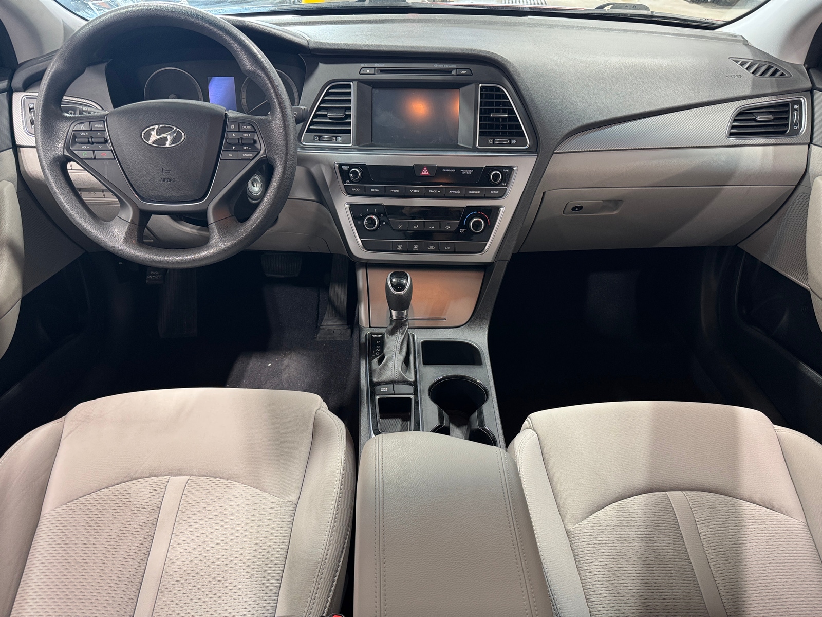 Thumbnail: 2016 Hyundai Sonata - 3