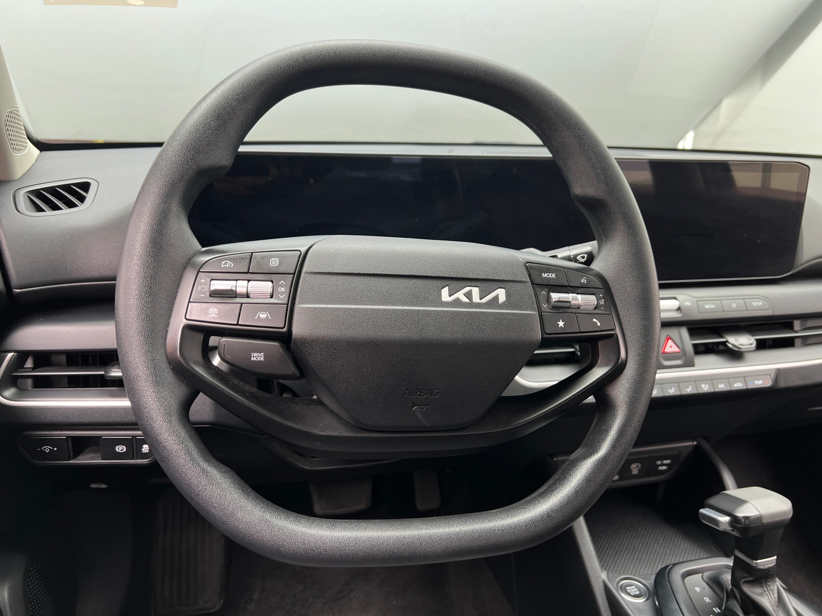 Thumbnail: 2025 Kia K4 - 5