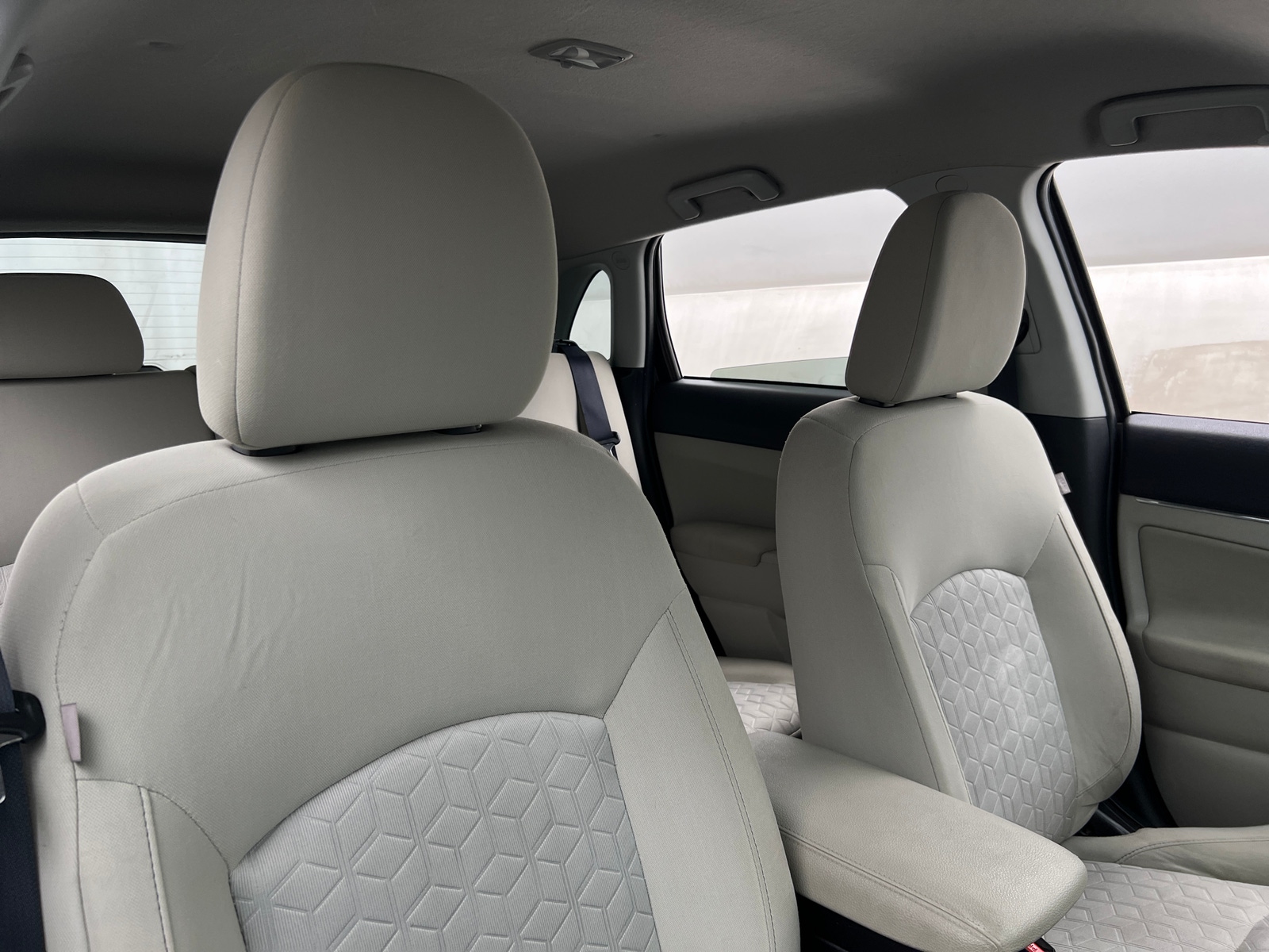 Thumbnail: 2020 Mitsubishi Outlander Sport - 2
