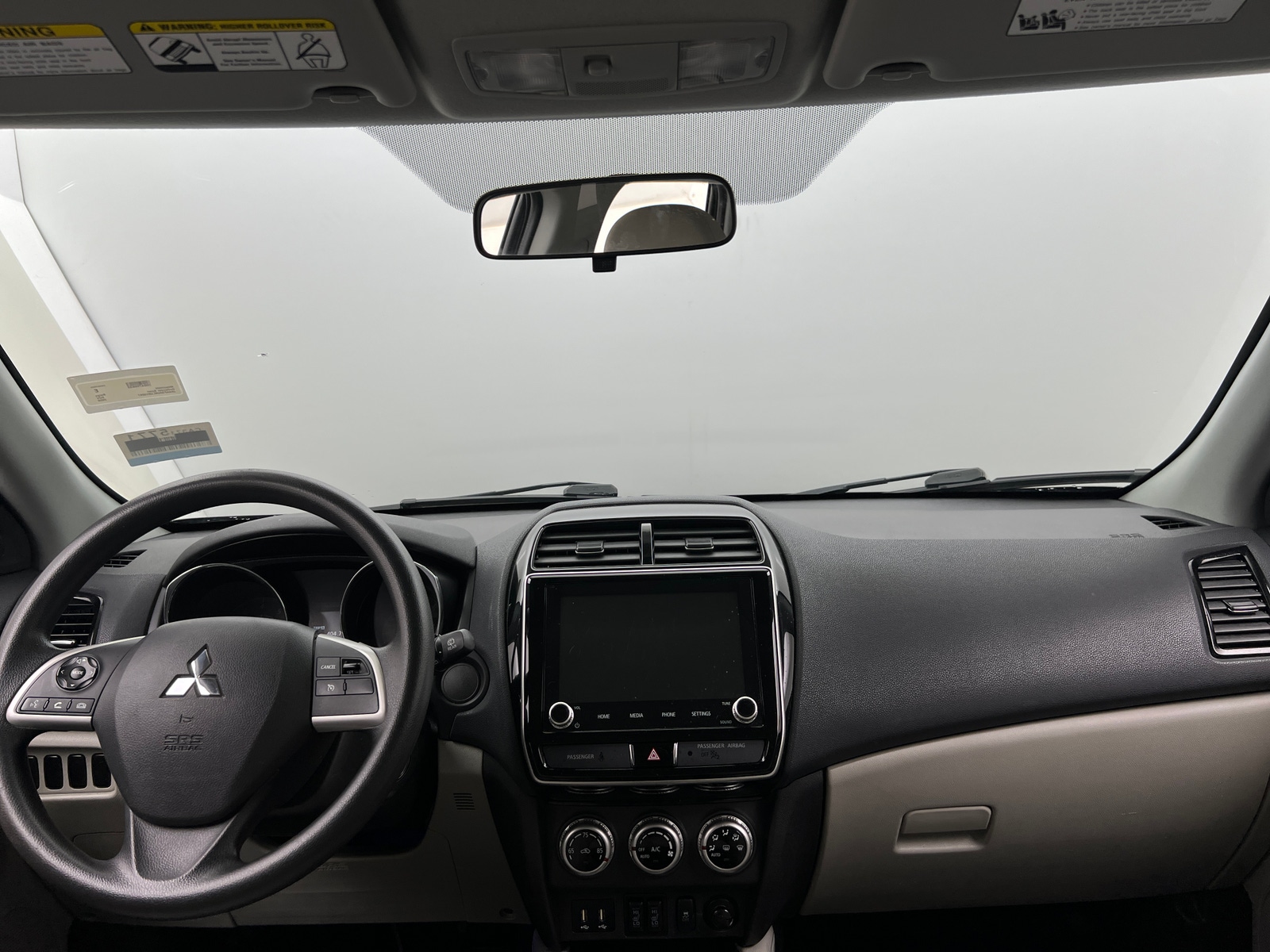 Thumbnail: 2020 Mitsubishi Outlander Sport - 3