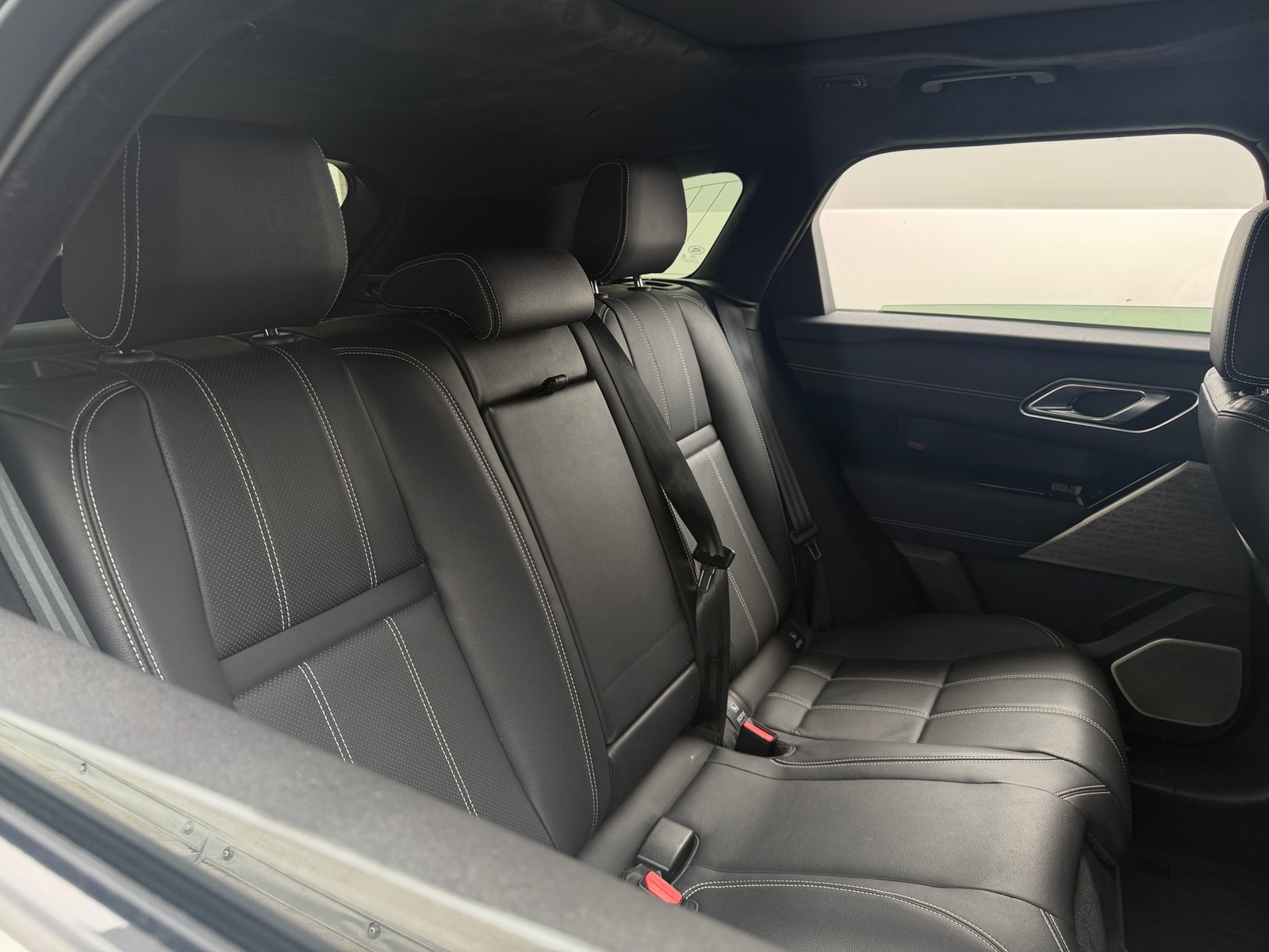 Thumbnail: 2023 Land Rover Range Rover Velar - 6