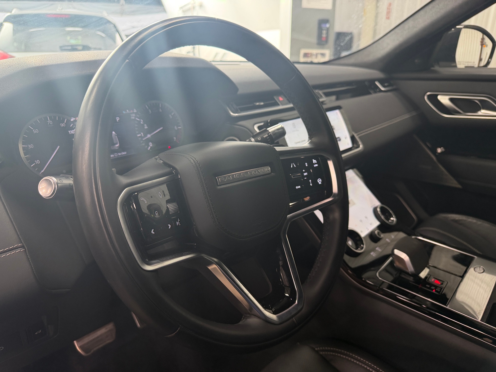 Thumbnail: 2023 Land Rover Range Rover Velar - 5