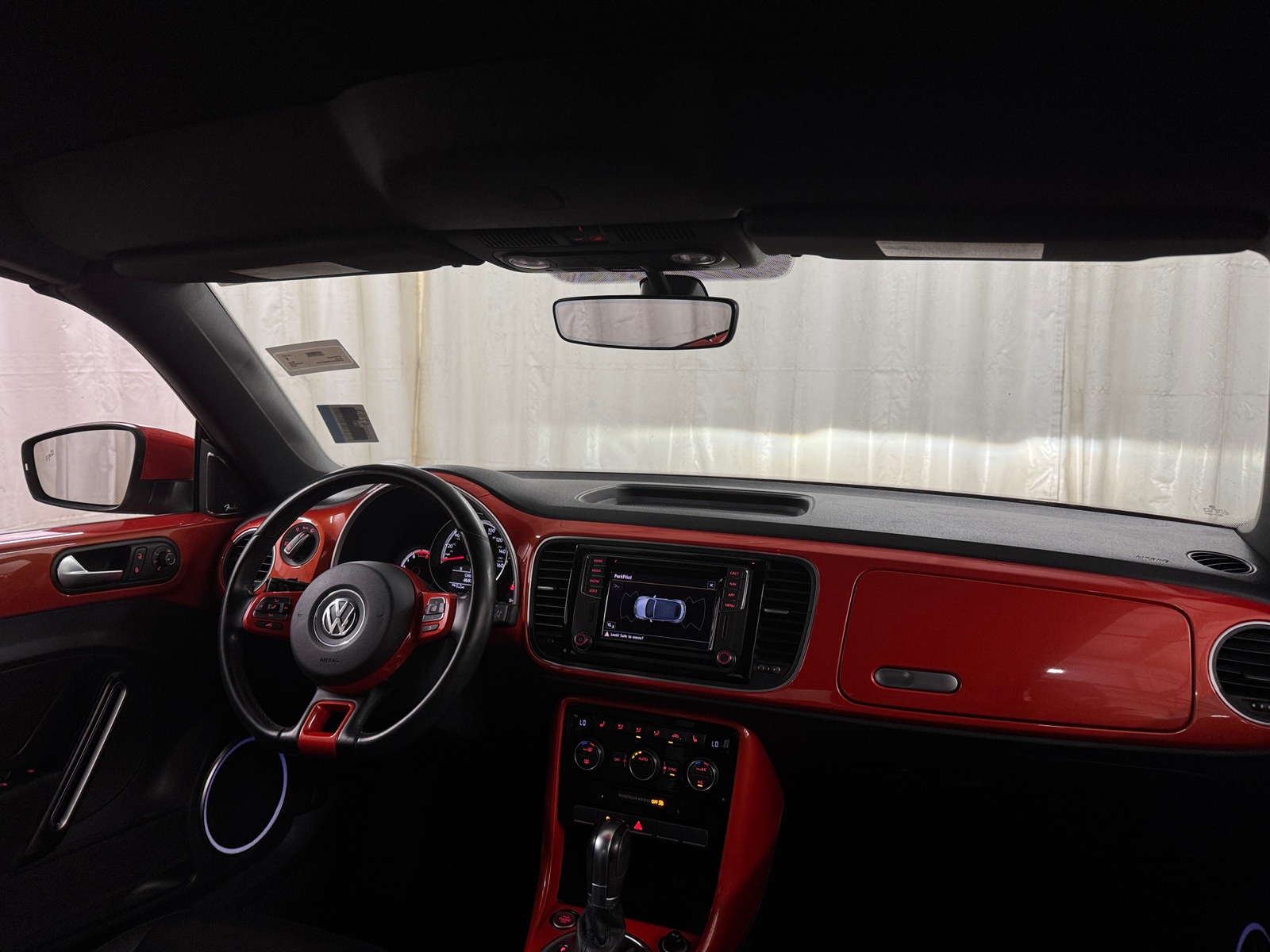 Thumbnail: 2019 Volkswagen Beetle - 2